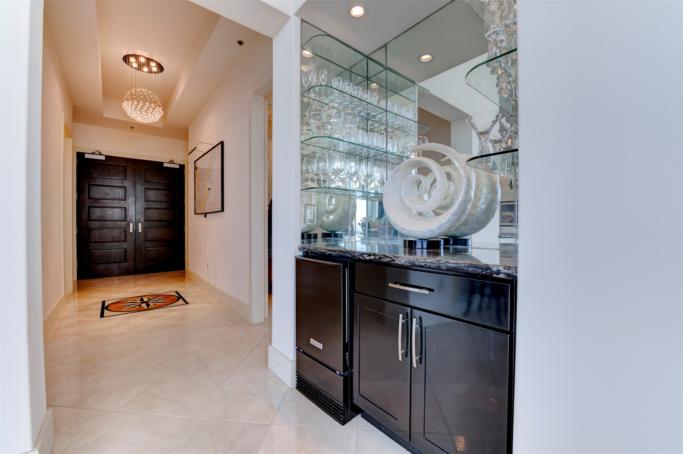 801 E Beach Drive Bc2808 Property Photo 21