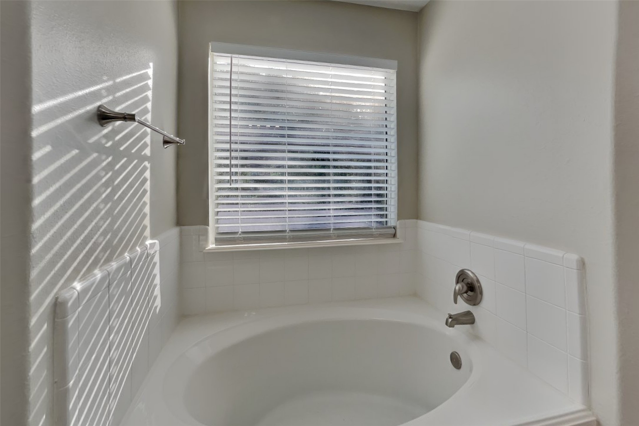 29102 Fox Fountain Lane Property Photo 10