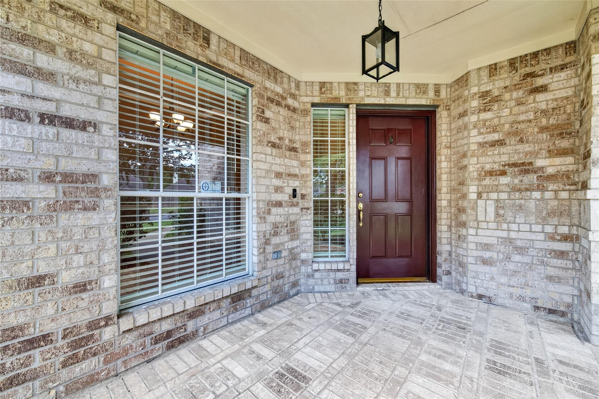 17230 Pecan Acres Drive, Sugar Land Tx 77498 Property Photo 2