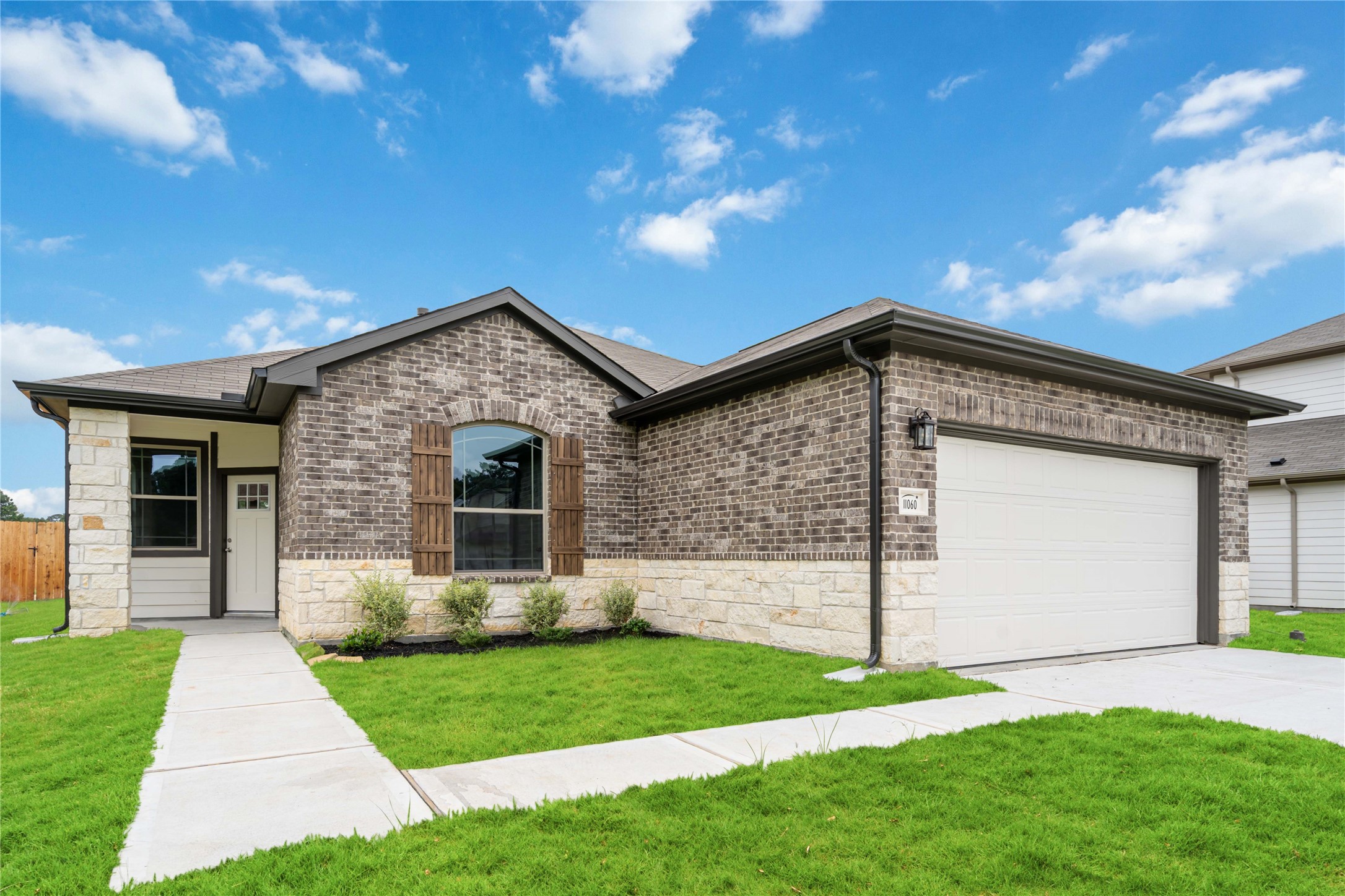 11060 Patriot Court Property Photo 1