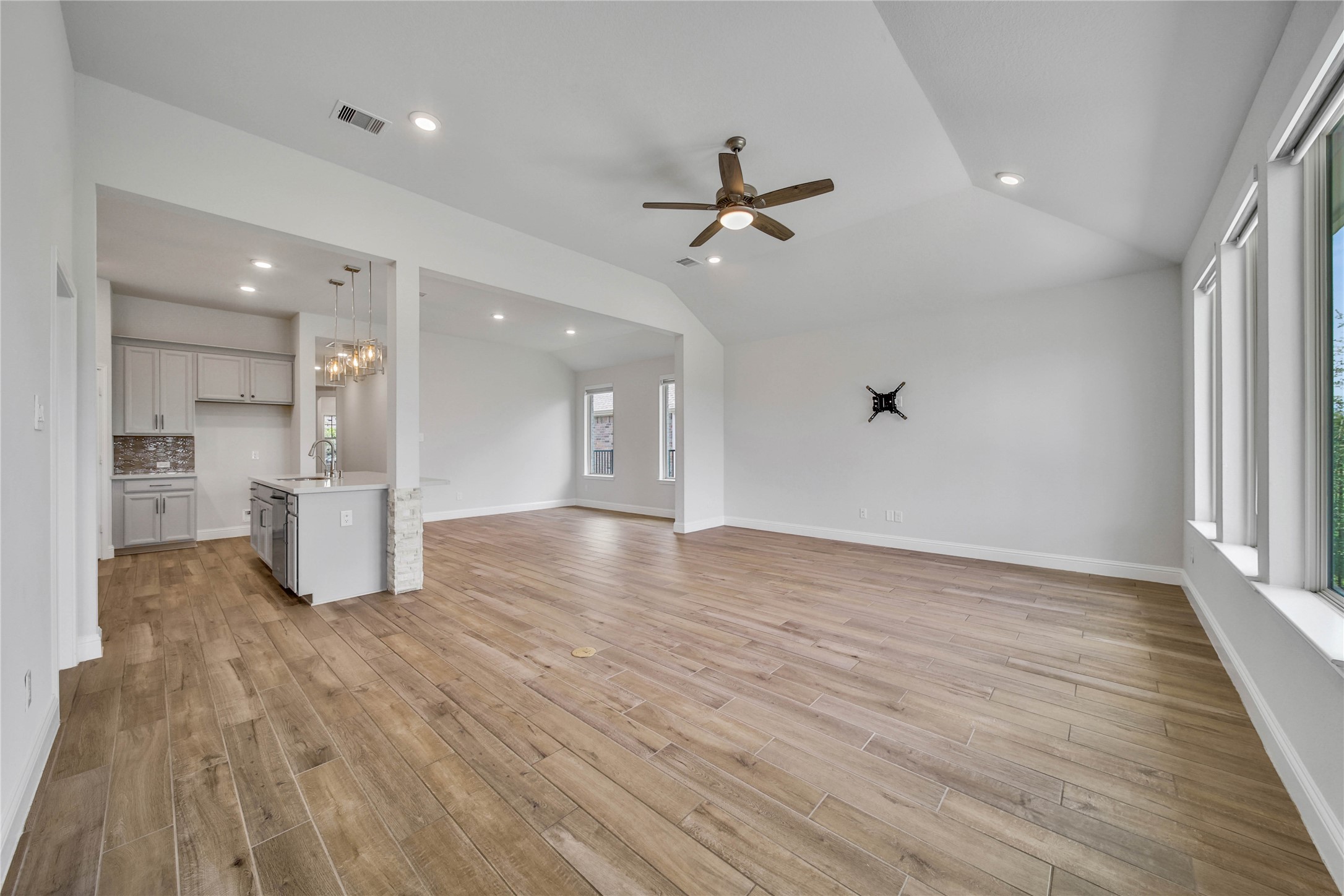 21158 Austin Chalk Drive Property Photo 18