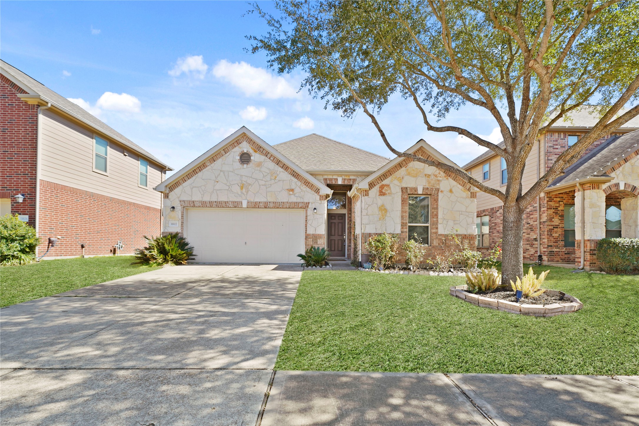 11022 Jacob Crossing Drive Property Photo 3