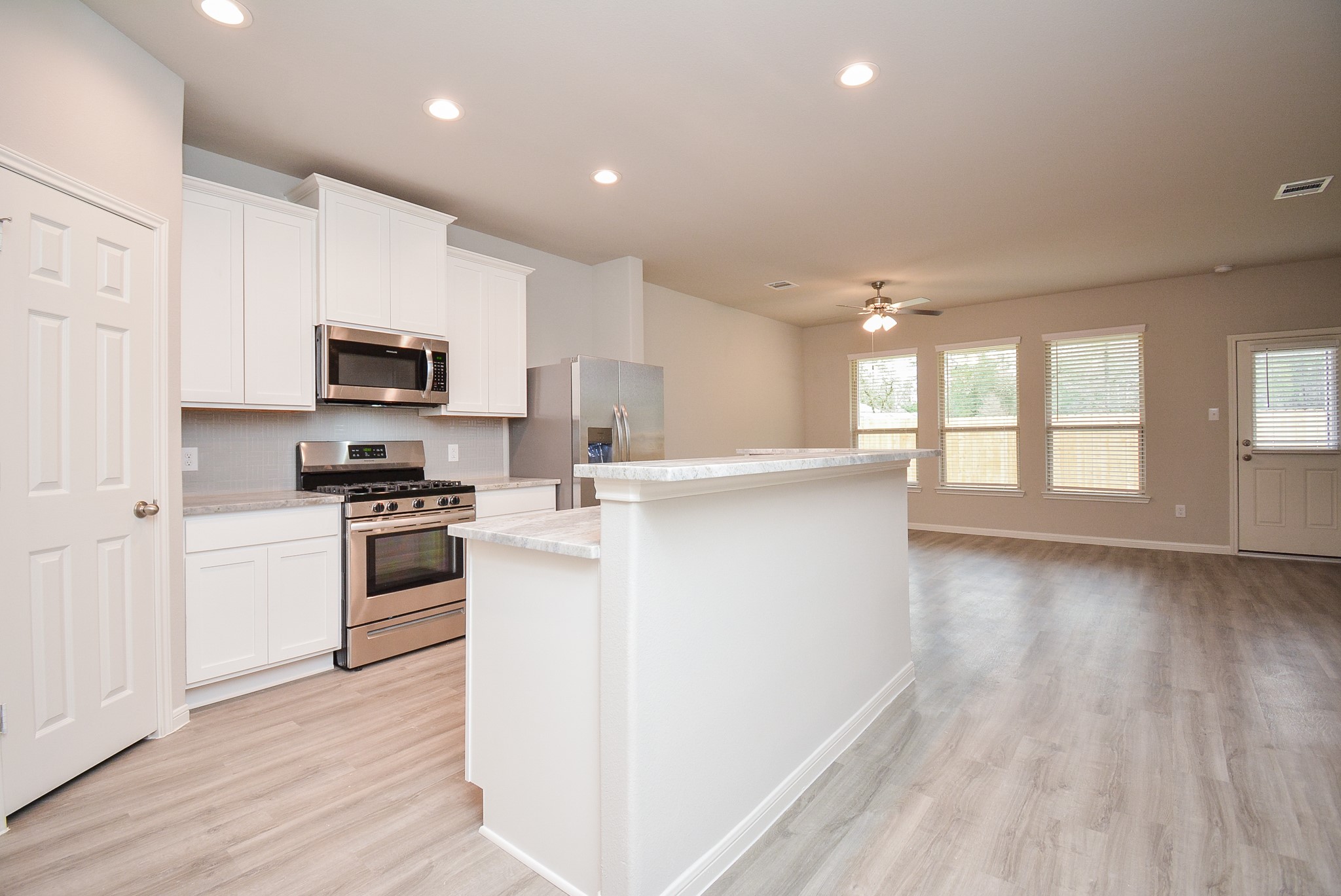 27326 Grey Fox Run Property Photo 5