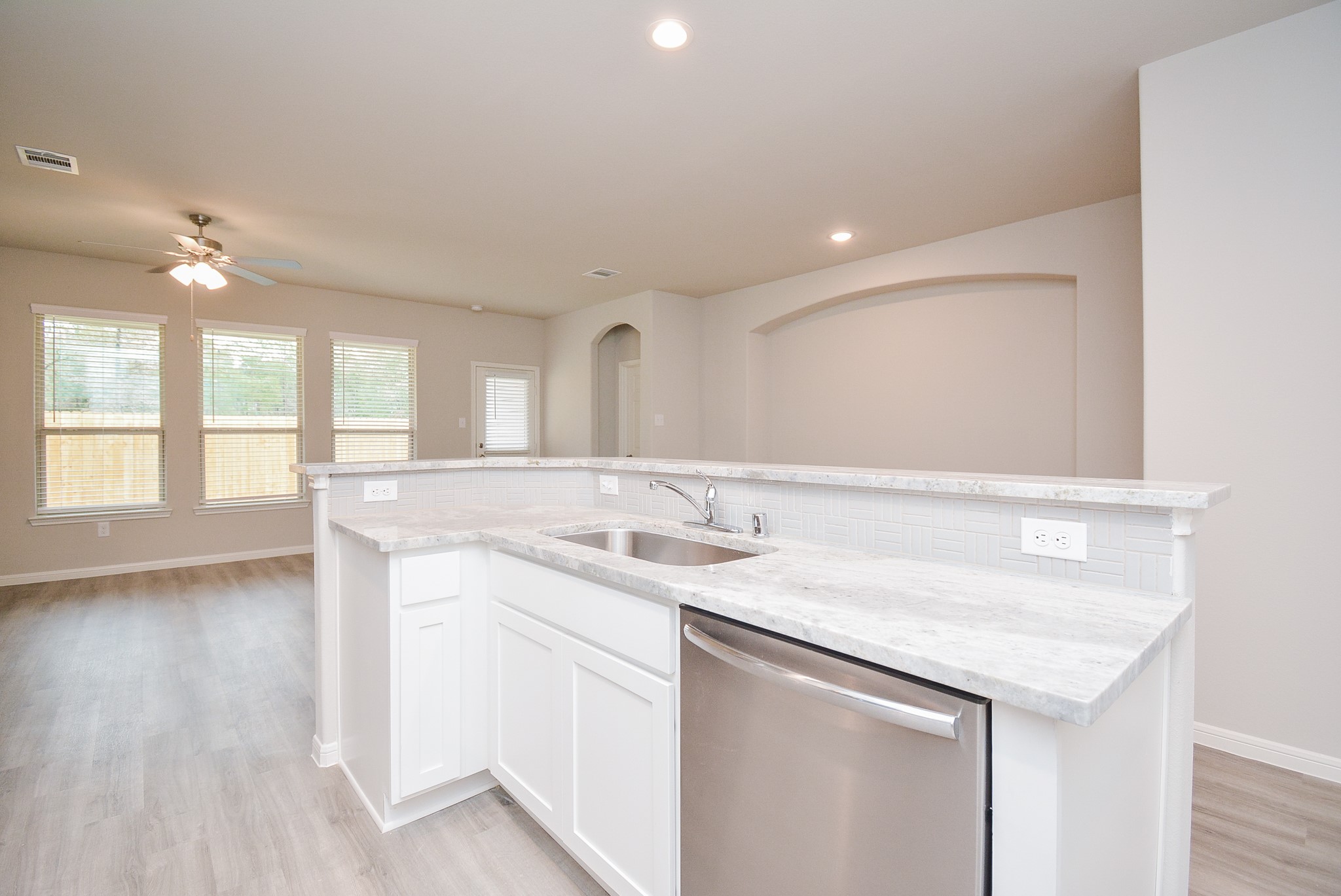 27326 Grey Fox Run Property Photo 6