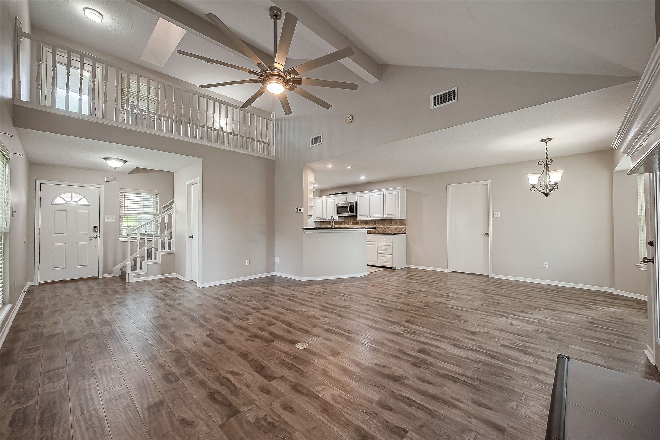 131 Cove Circle Property Photo 11