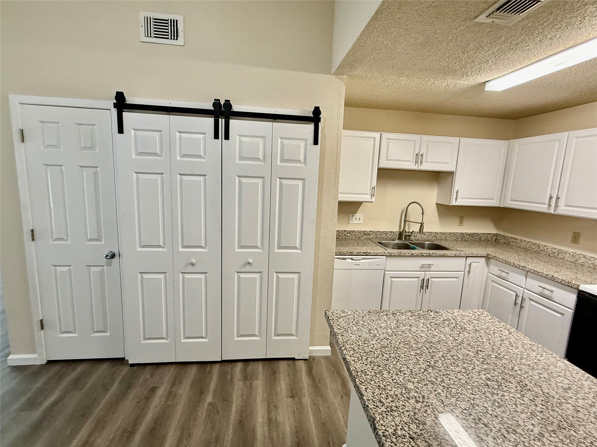 23331 Pebworth Place Property Photo 5