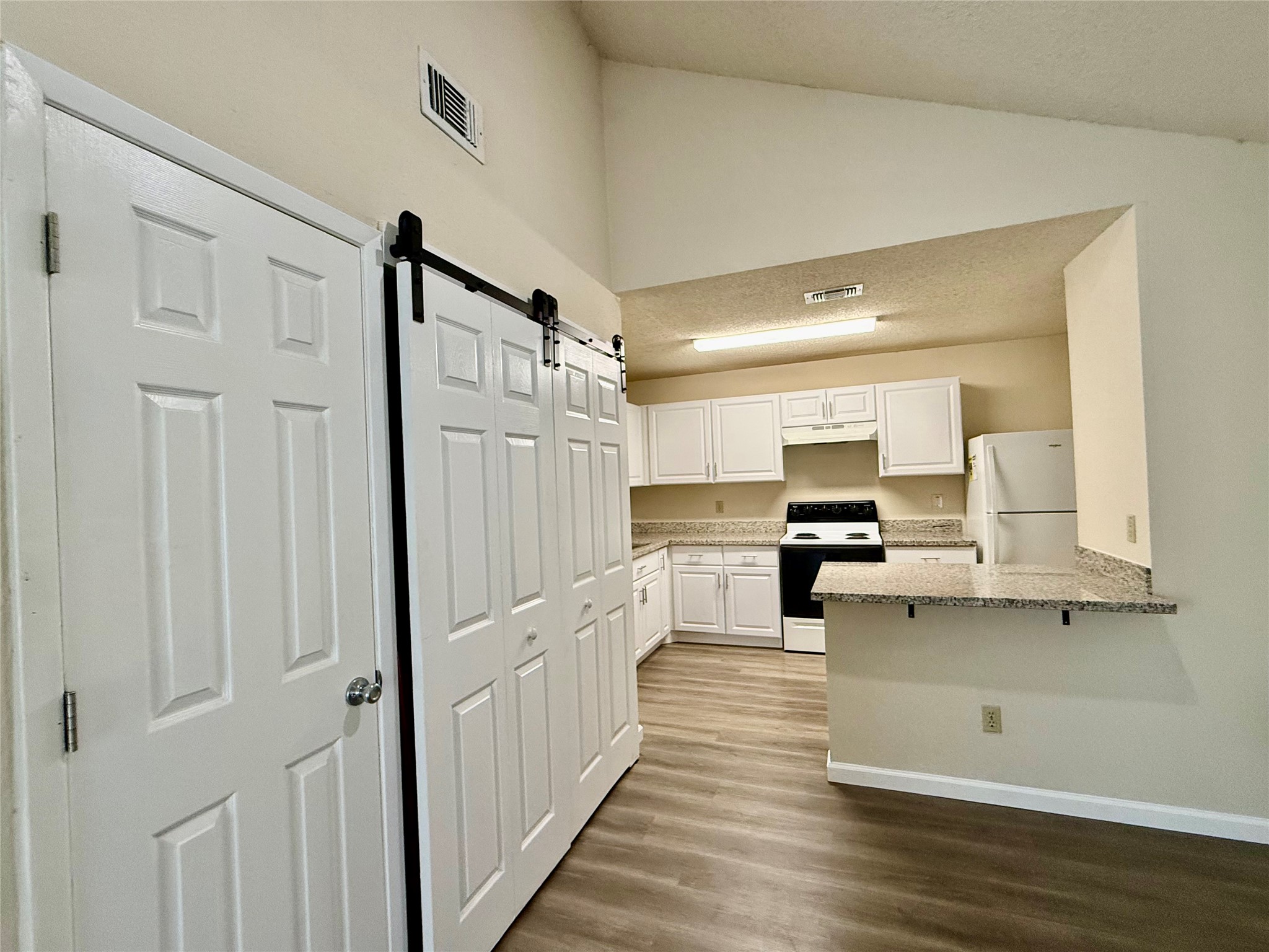 23331 Pebworth Place Property Photo 6
