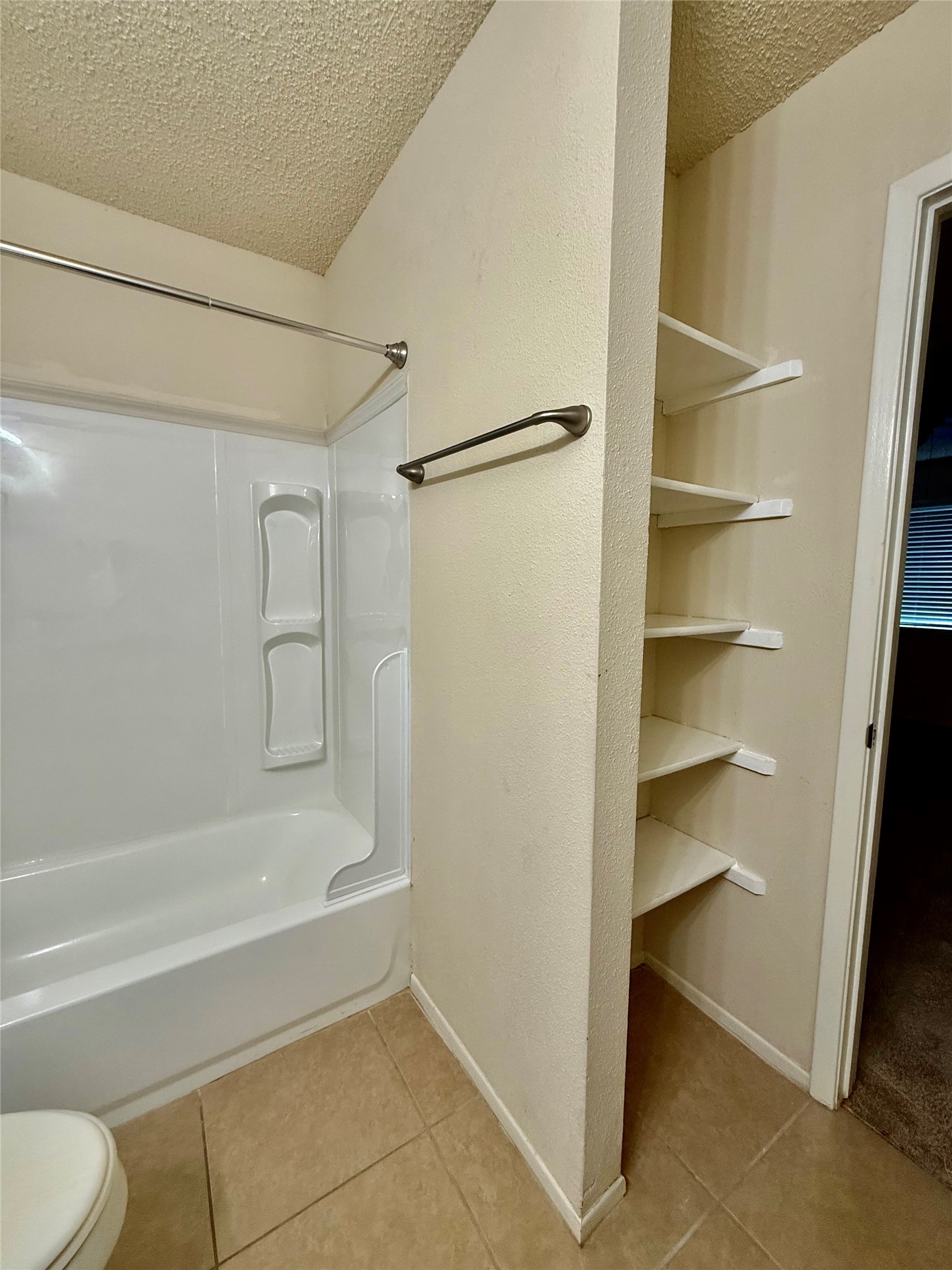 23331 Pebworth Place Property Photo 11