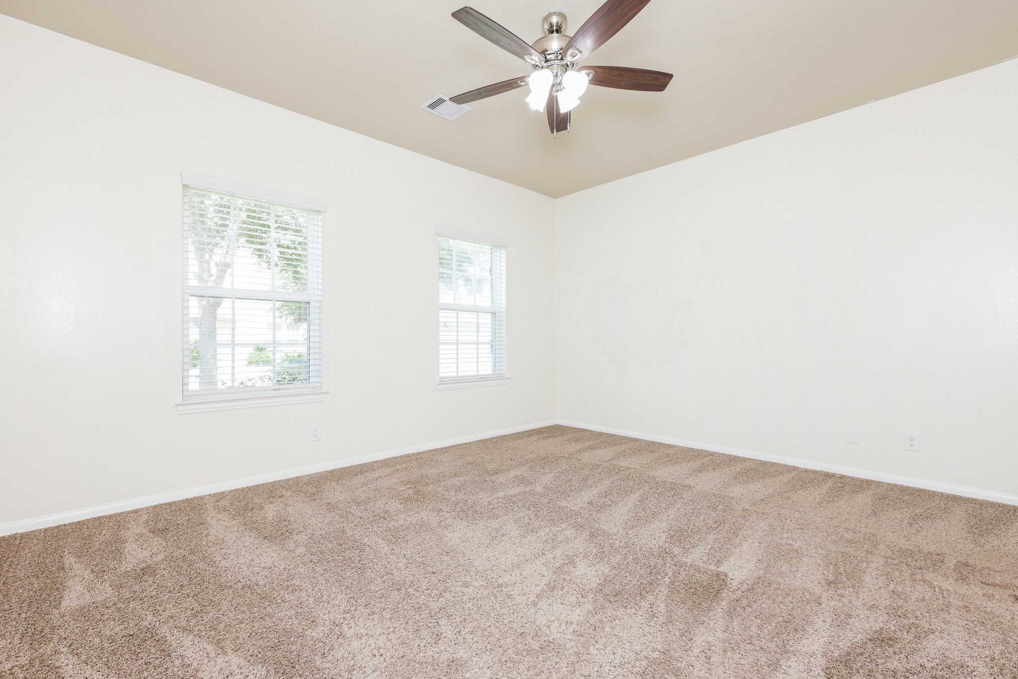 8114 Malago Point Drive Property Photo 9