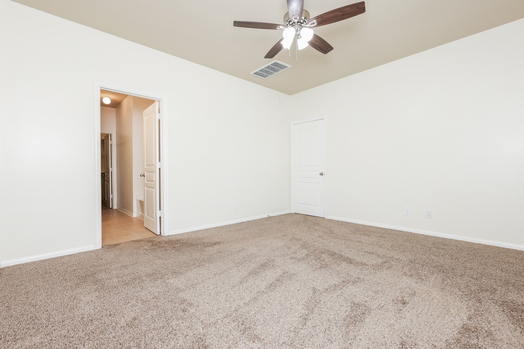 8114 Malago Point Drive Property Photo 10