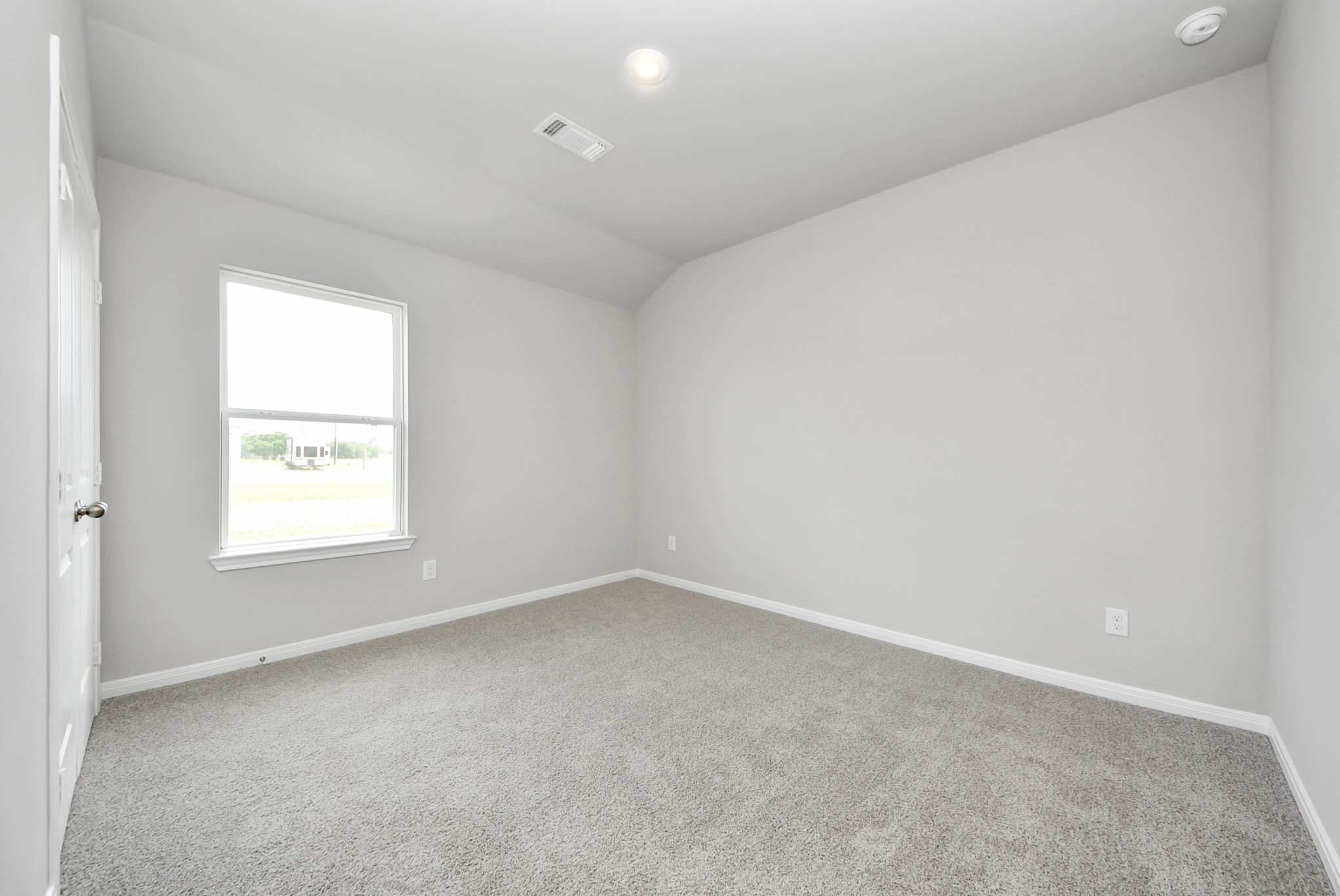 688 Swallow Drive Property Photo 29