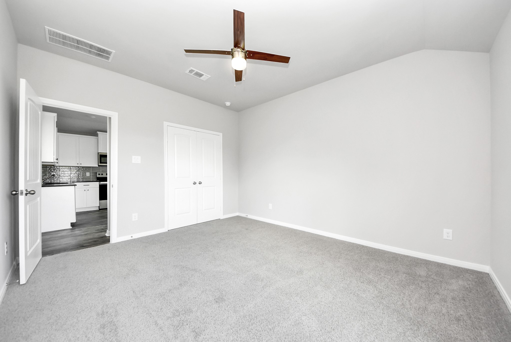 688 Swallow Drive Property Photo 37