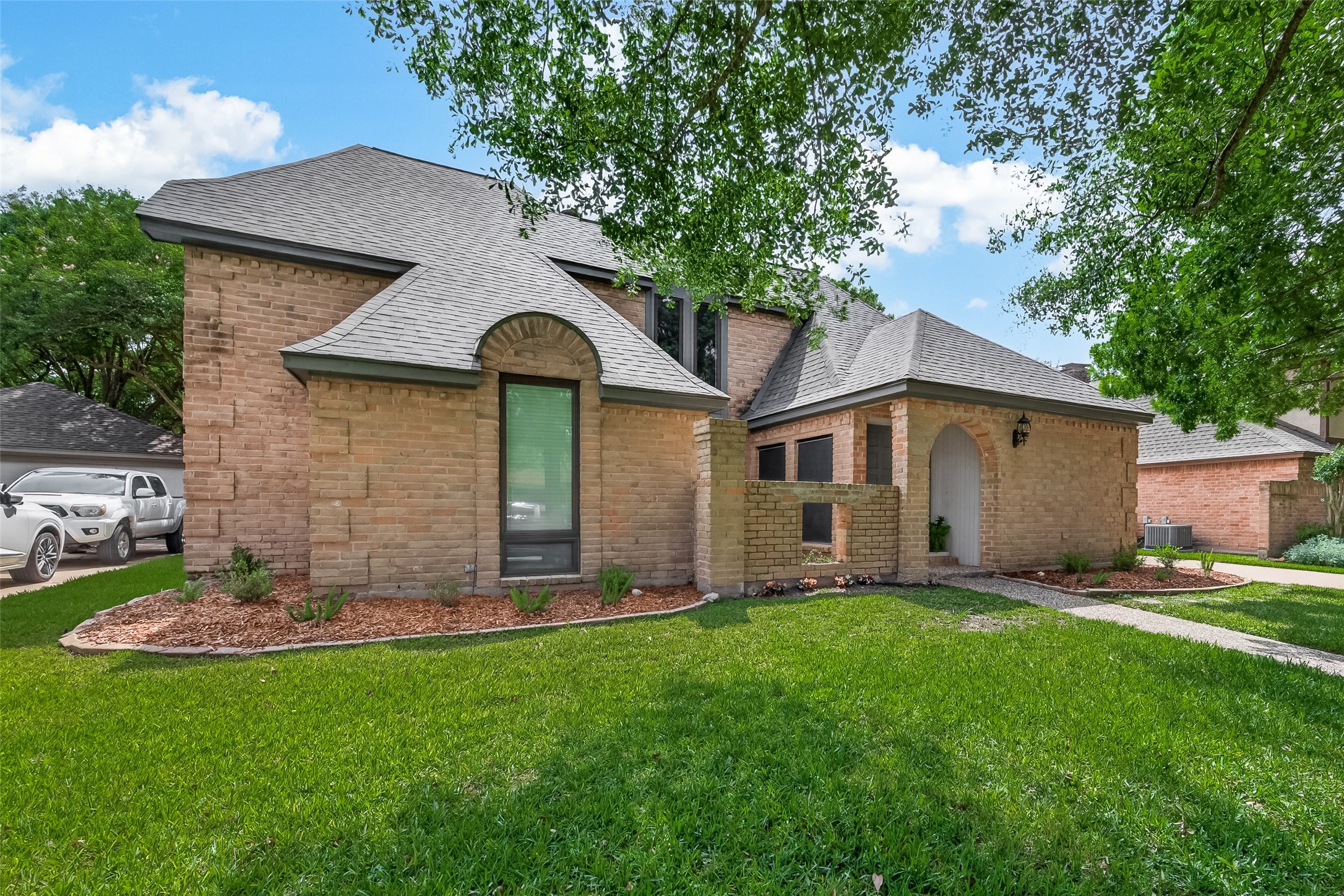 22715 Spatswood Lane Property Photo 1