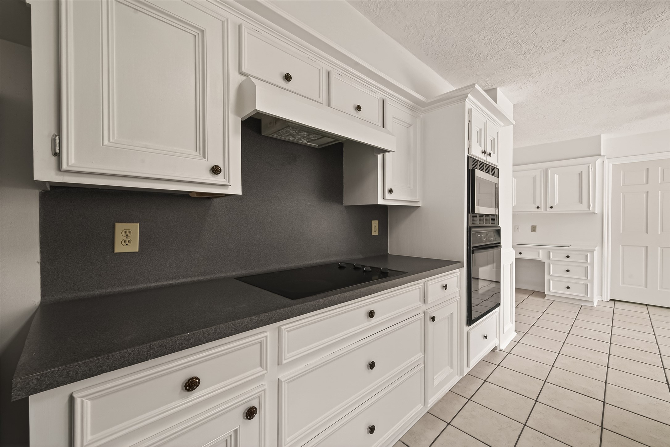 22715 Spatswood Lane Property Photo 18