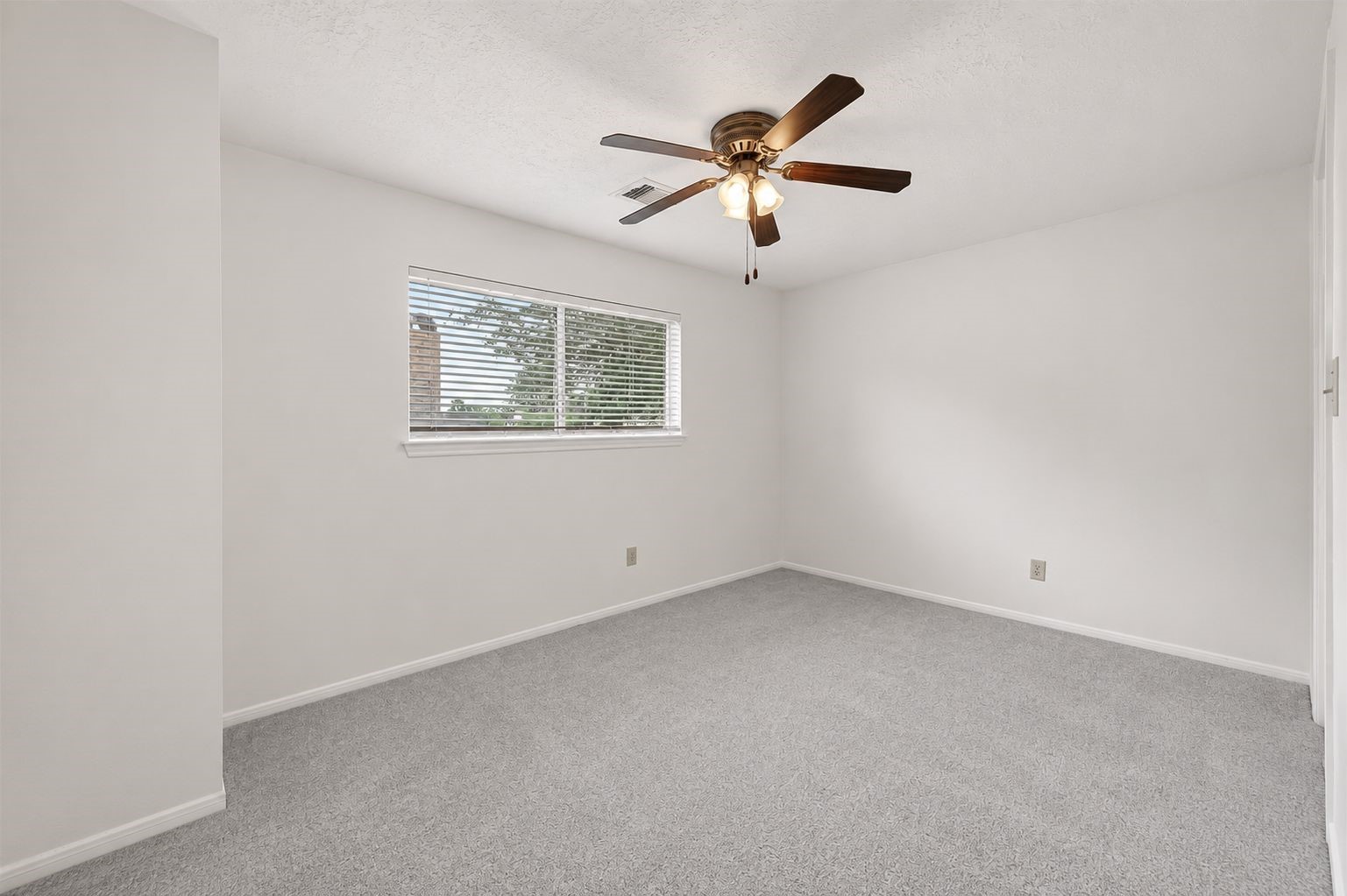 22715 Spatswood Lane Property Photo 28