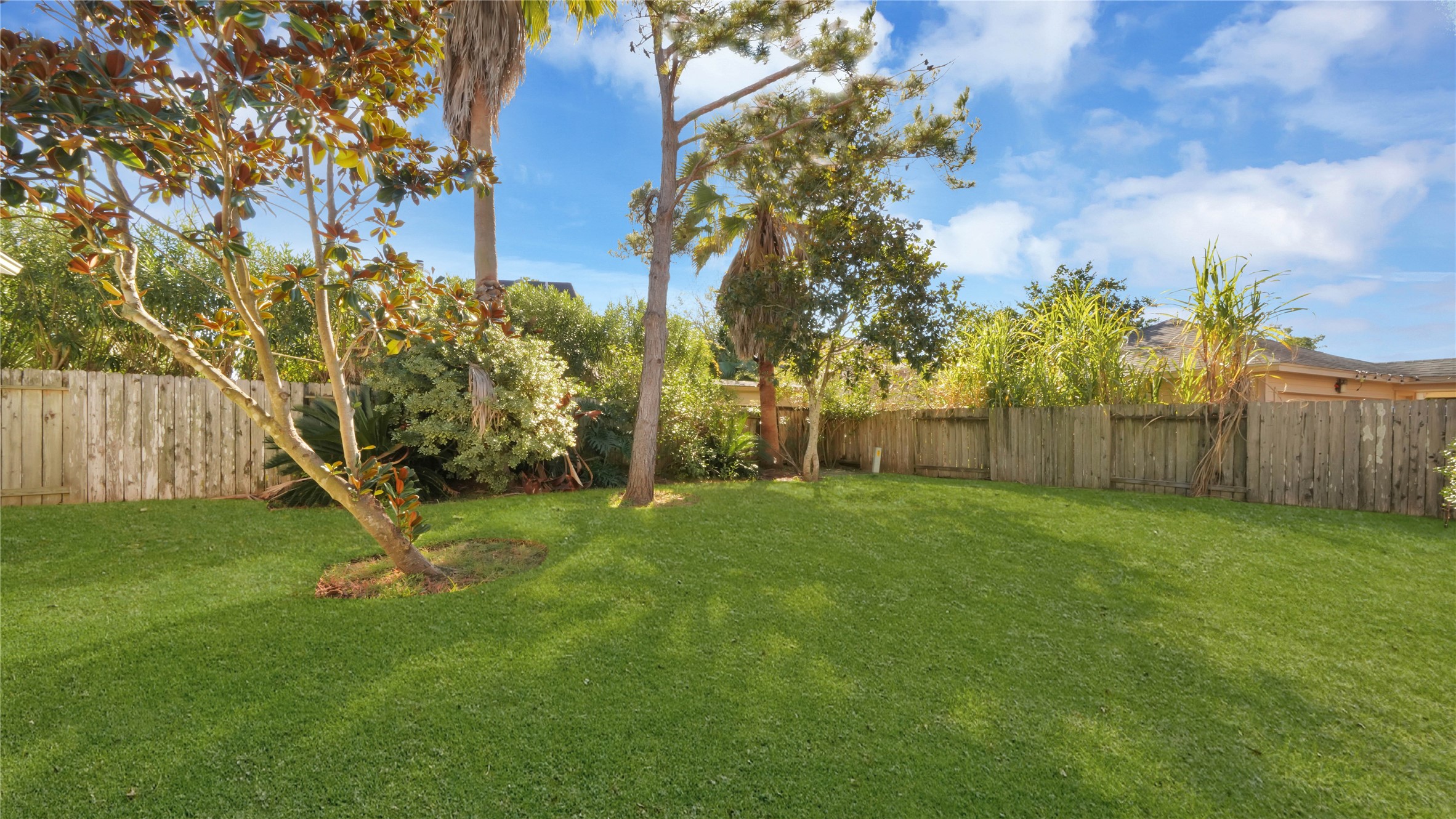 4622 Grand Cayman Drive Property Photo 7