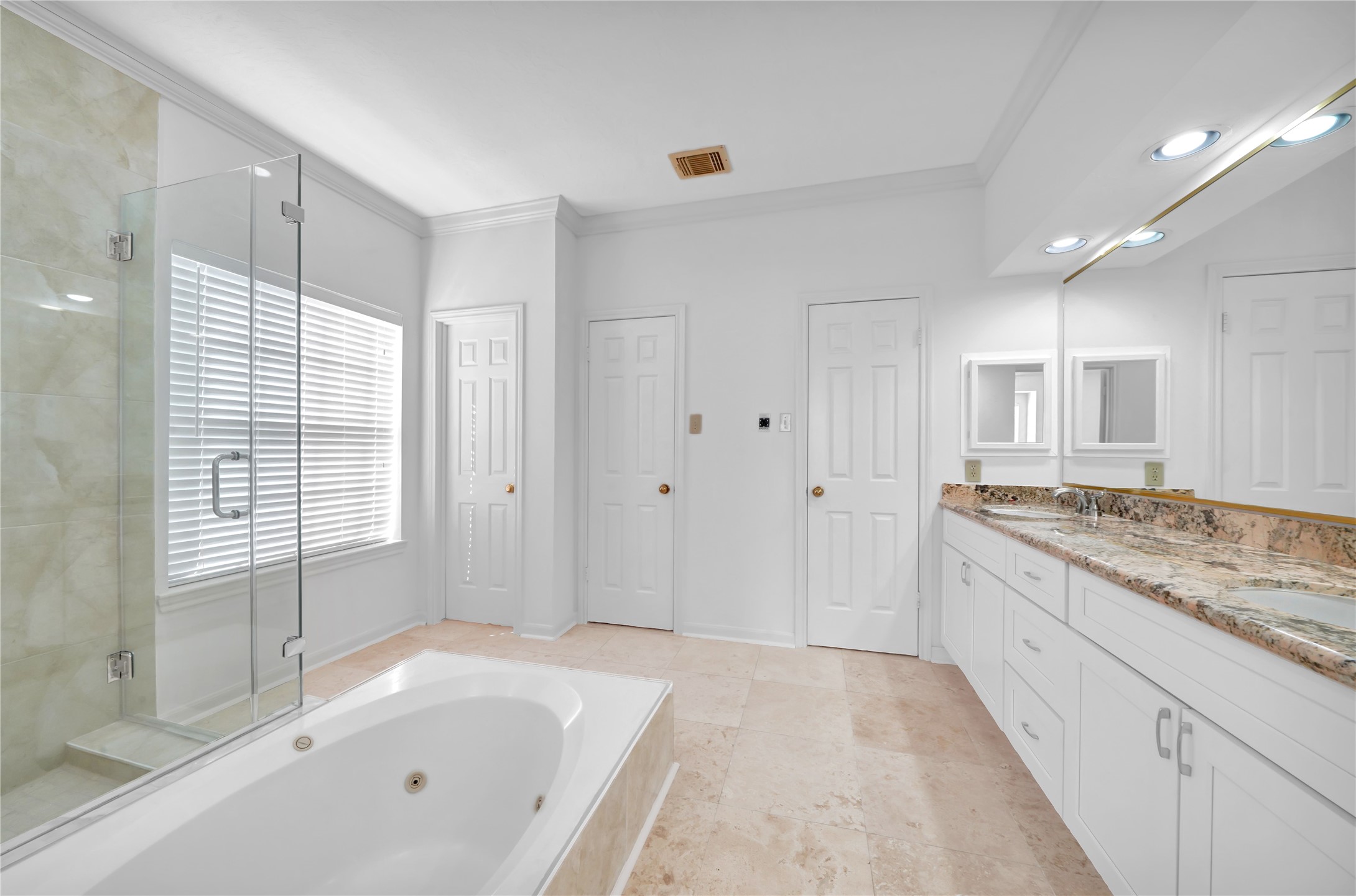 4622 Grand Cayman Drive Property Photo 33