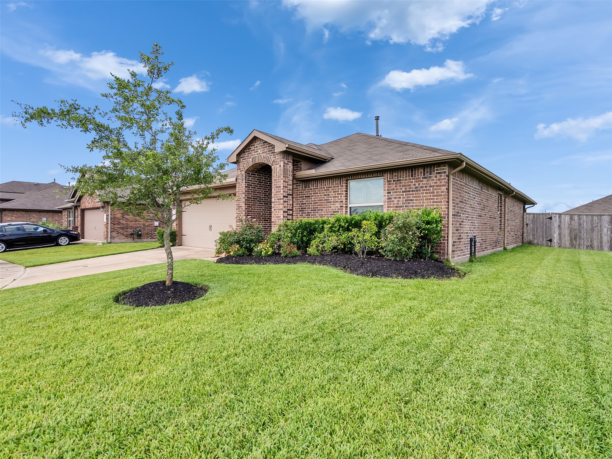 3002 Lightles Manor Court Property Photo 3