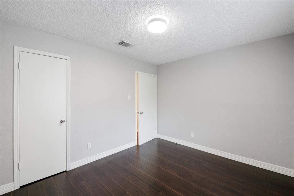 2811 Broad Haven Drive Property Photo 4