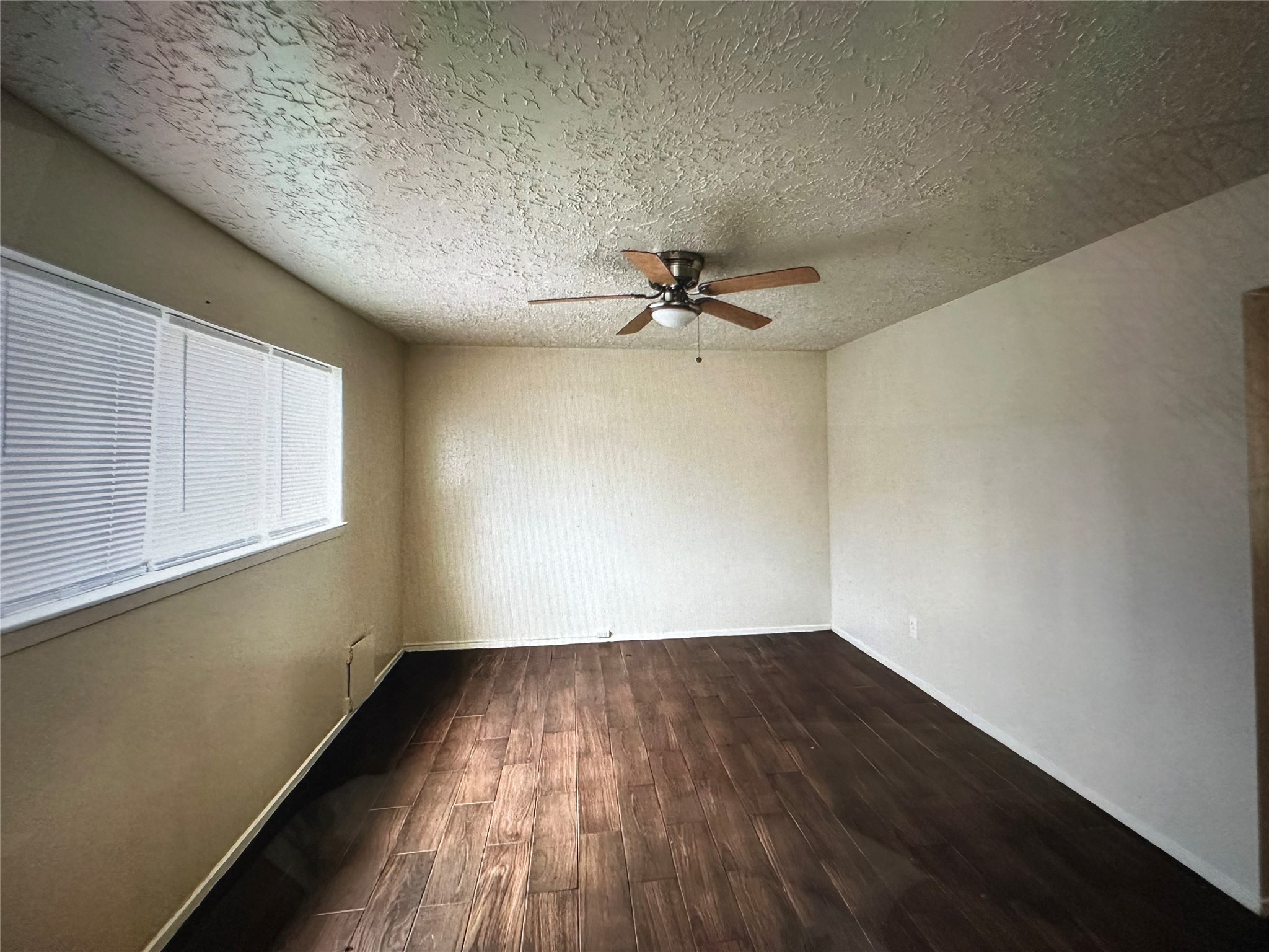 13052 Clarewood Property Photo 3
