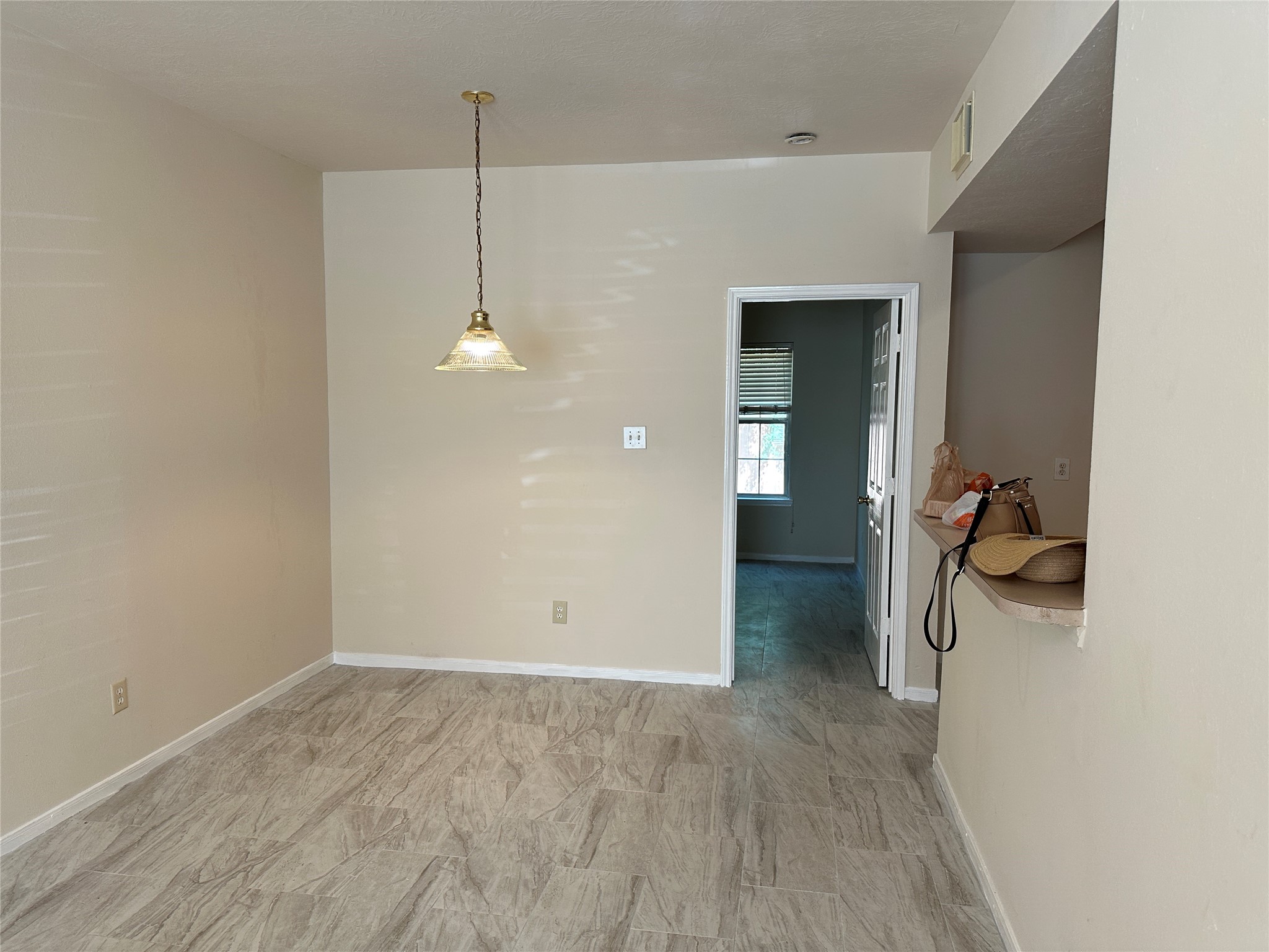 6942 Paris B Property Photo 3