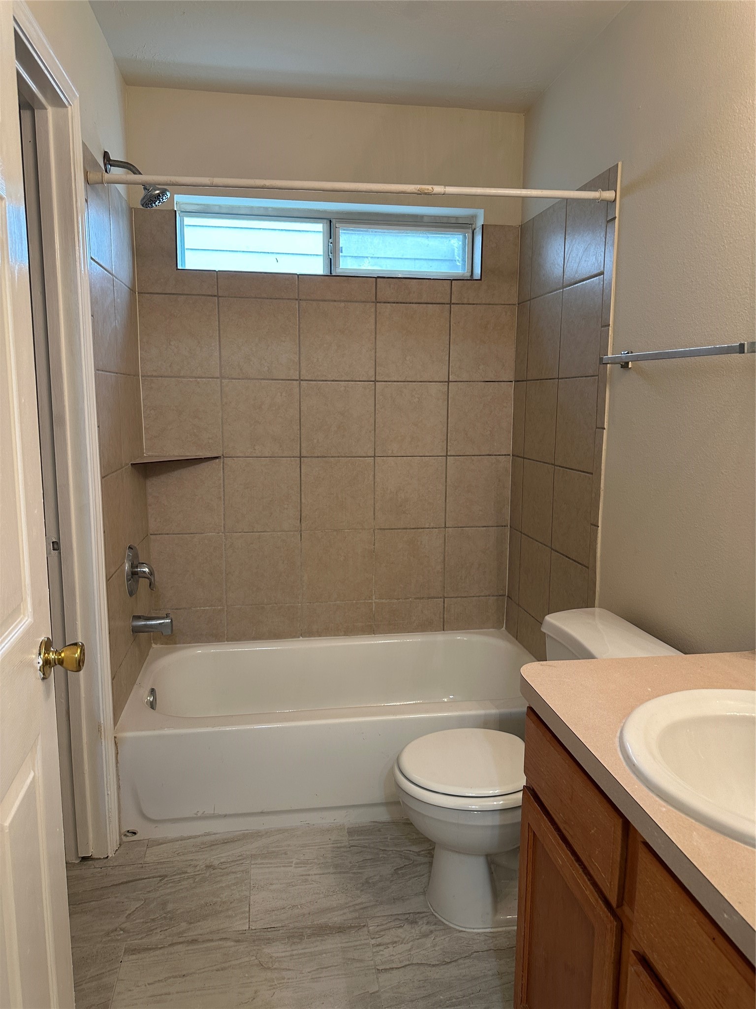 6942 Paris B Property Photo 10