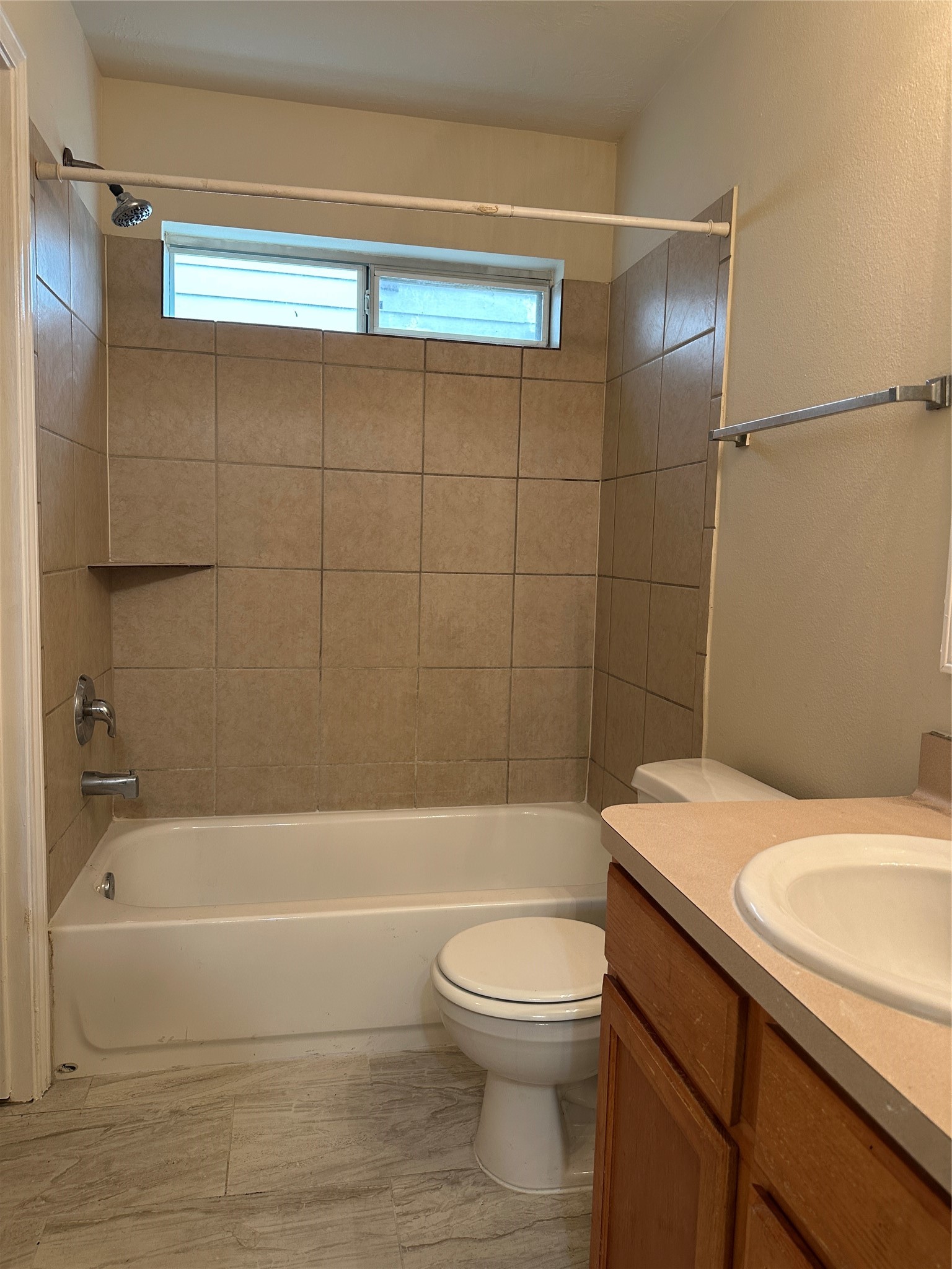 6942 Paris B Property Photo 11