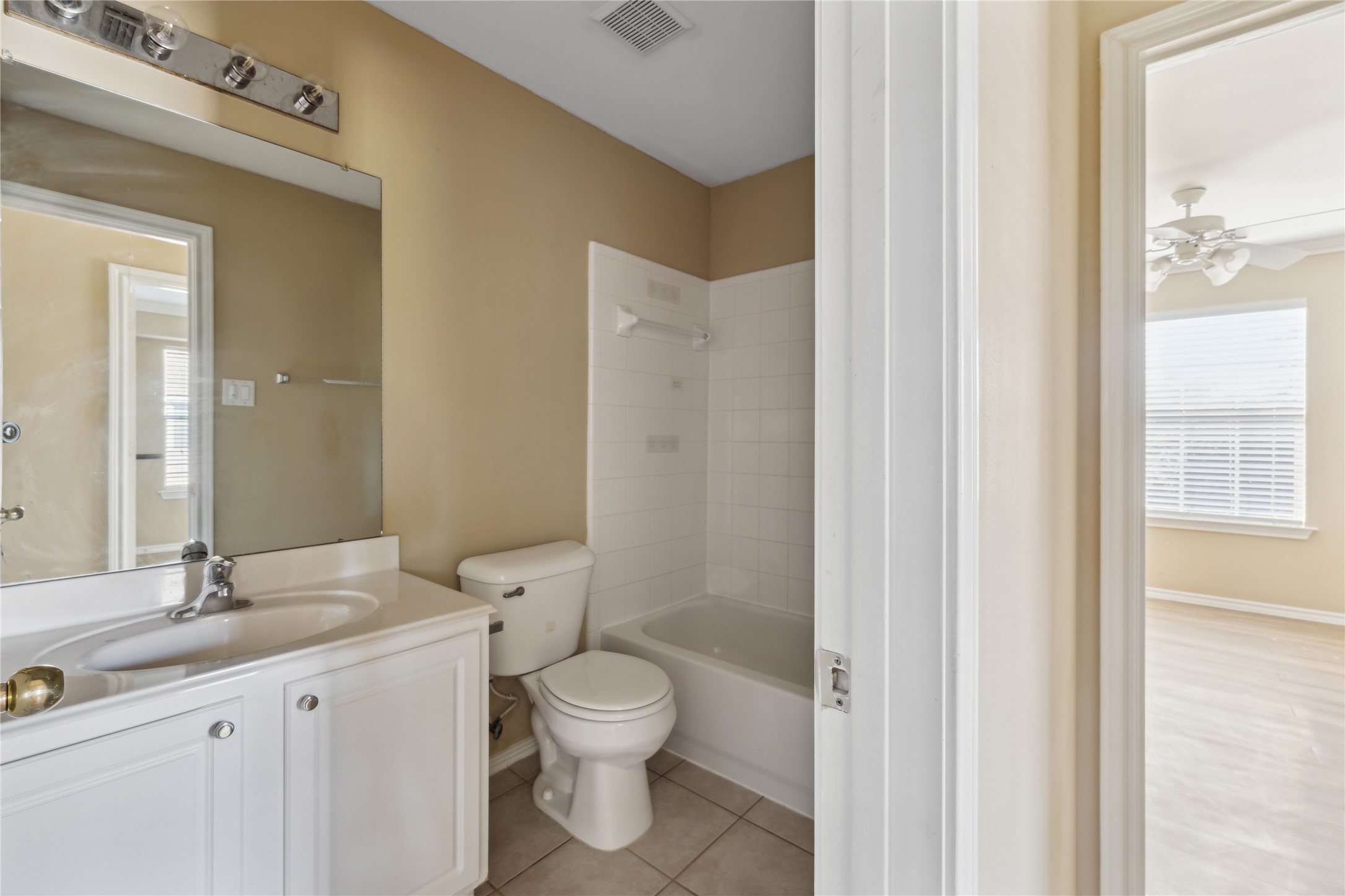 2846 Loganberry Park Lane Property Photo 13