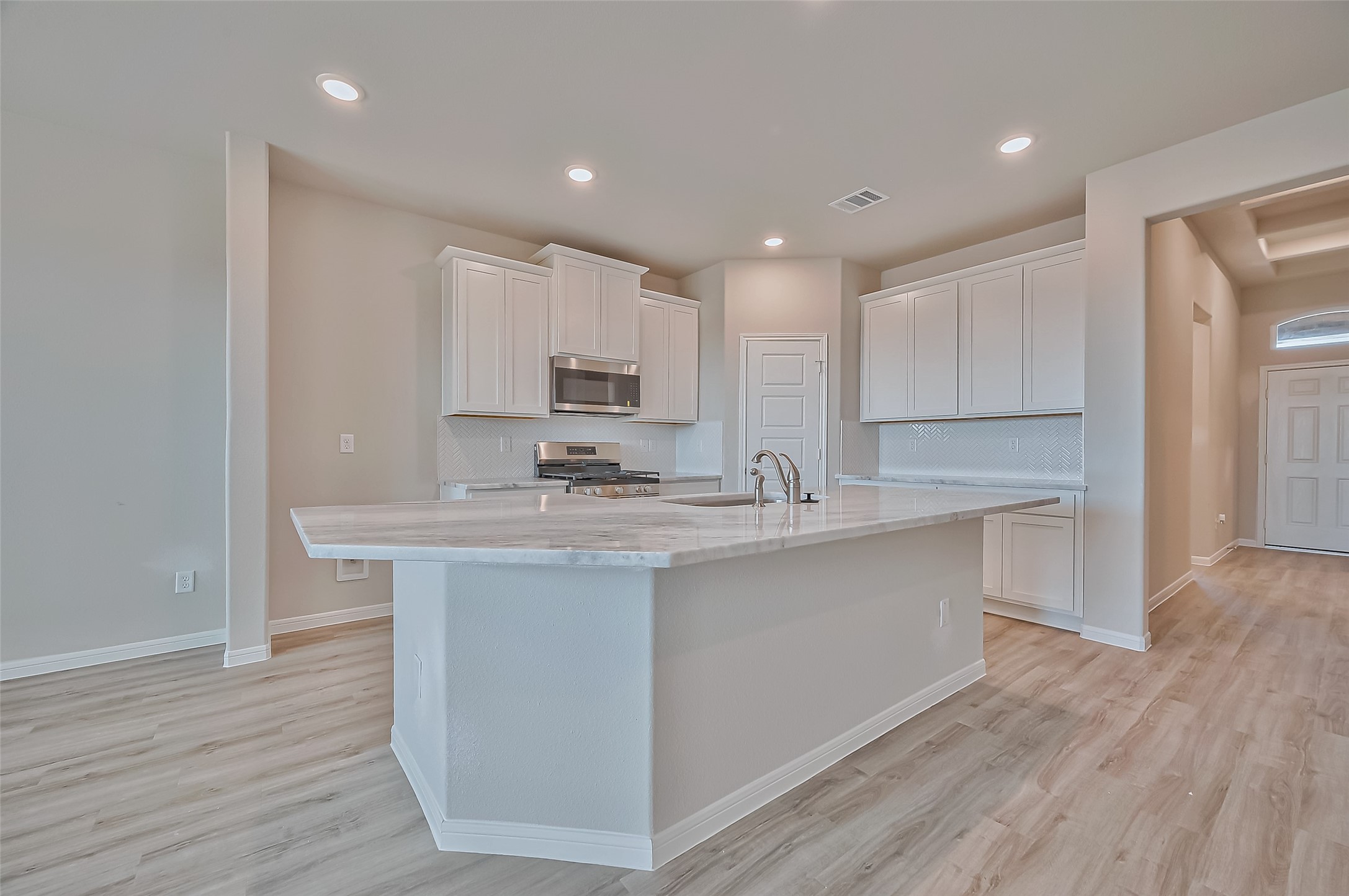 22007 Oia Island Drive Property Photo 12
