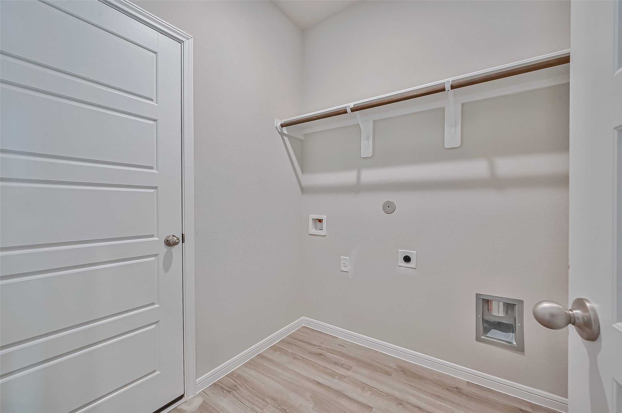 22007 Oia Island Drive Property Photo 17
