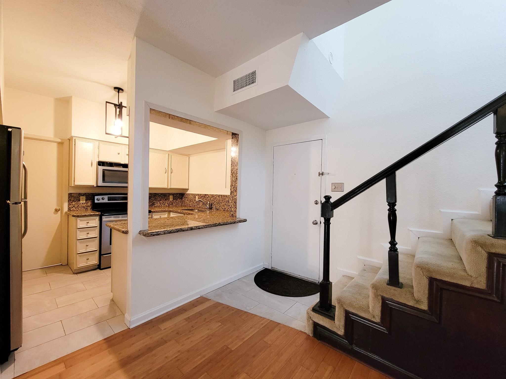 10811 Richmond Avenue 47 Property Photo 8