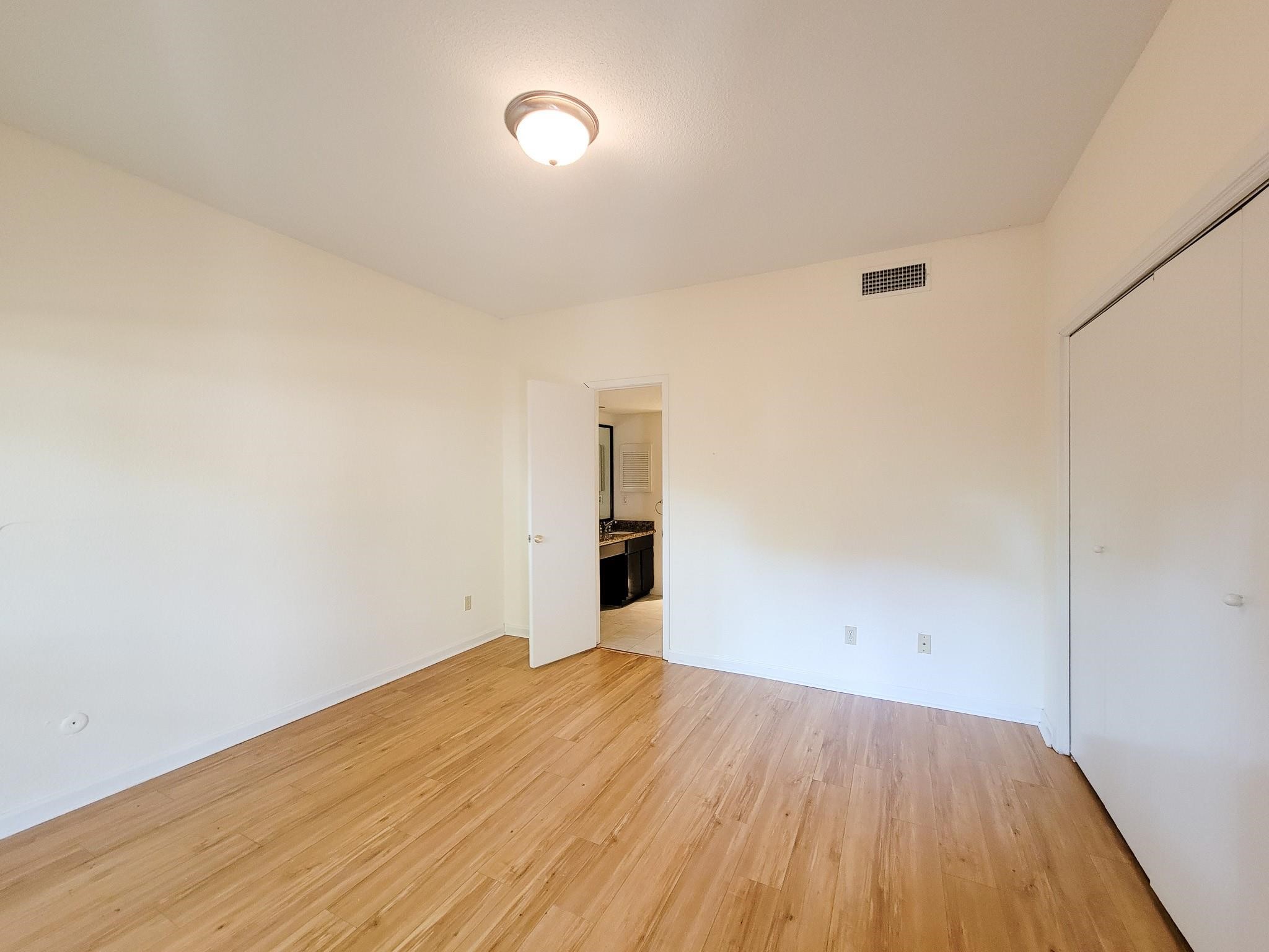 10811 Richmond Avenue 47 Property Photo 14