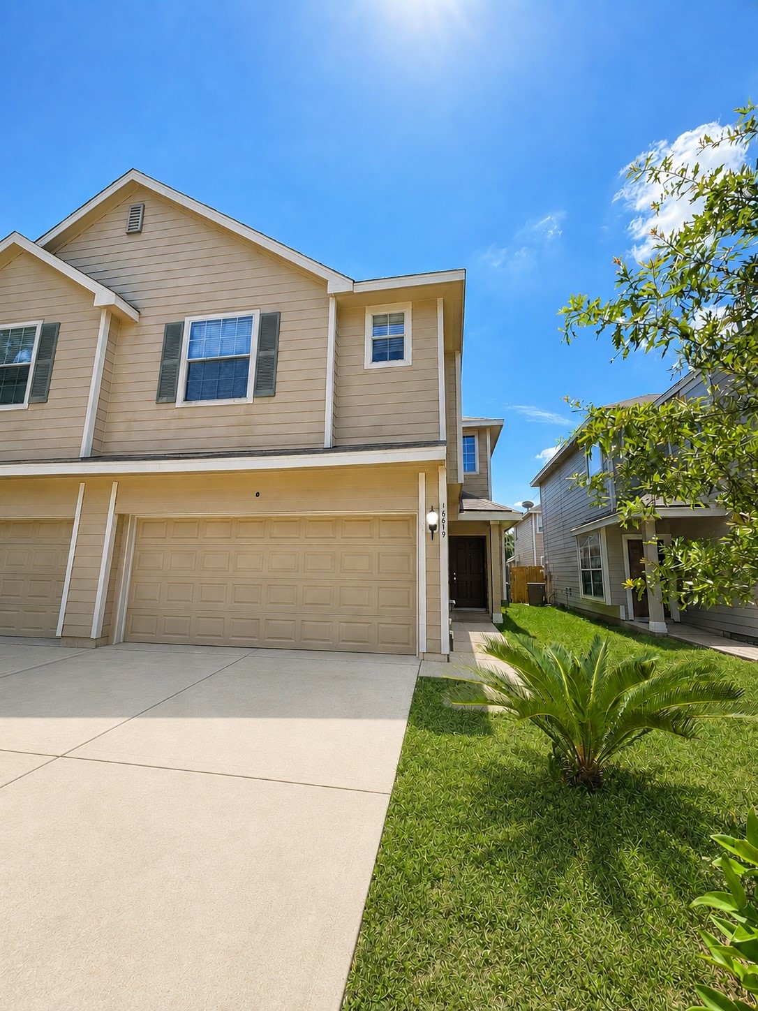 16619 Newglen Lane Property Photo 1