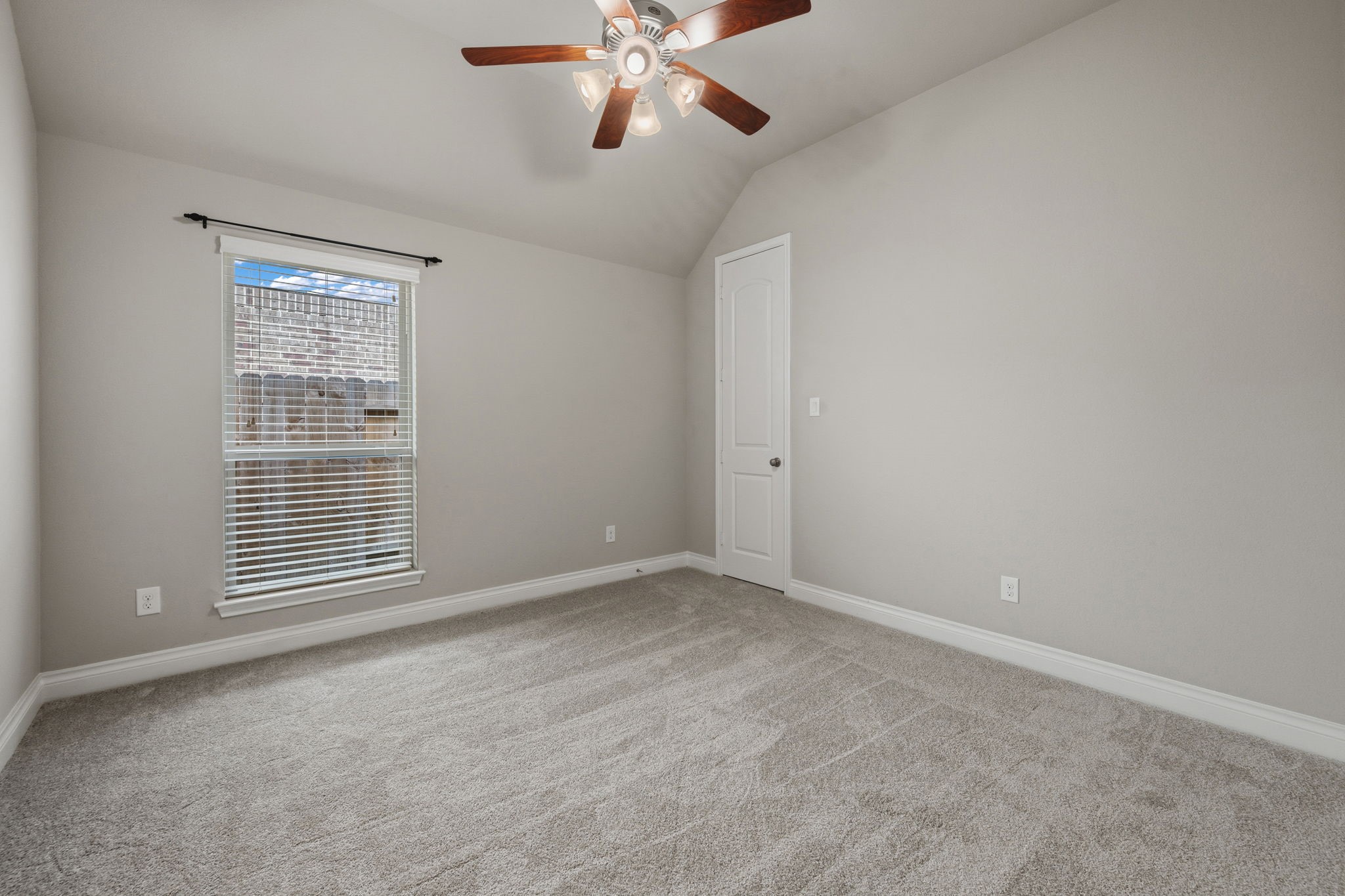 23463 Millbrook Drive Property Photo 8