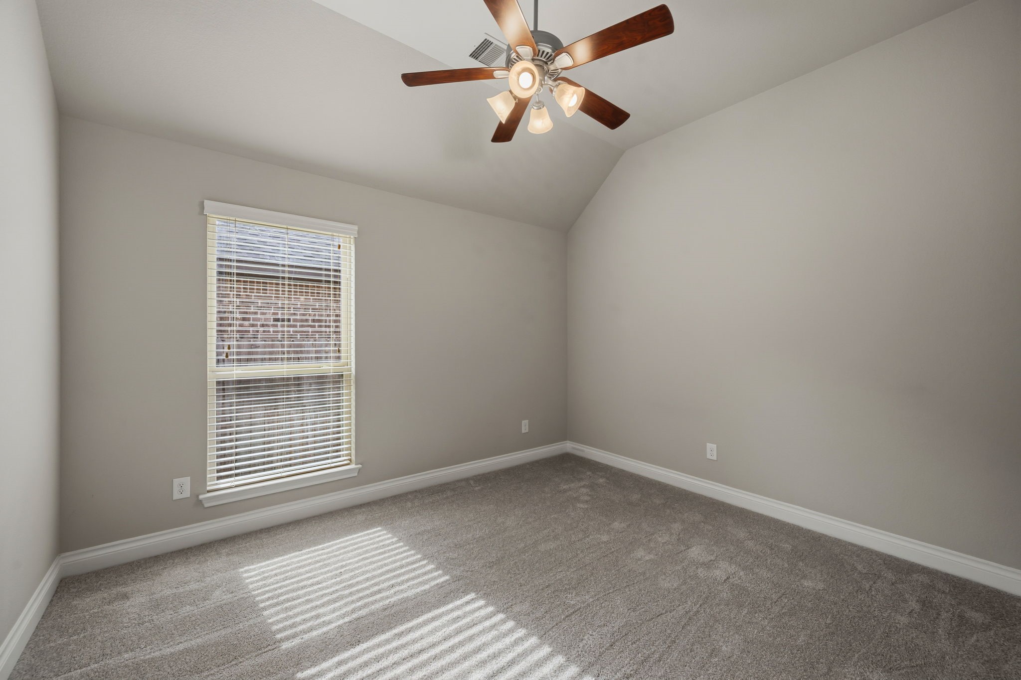 23463 Millbrook Drive Property Photo 11