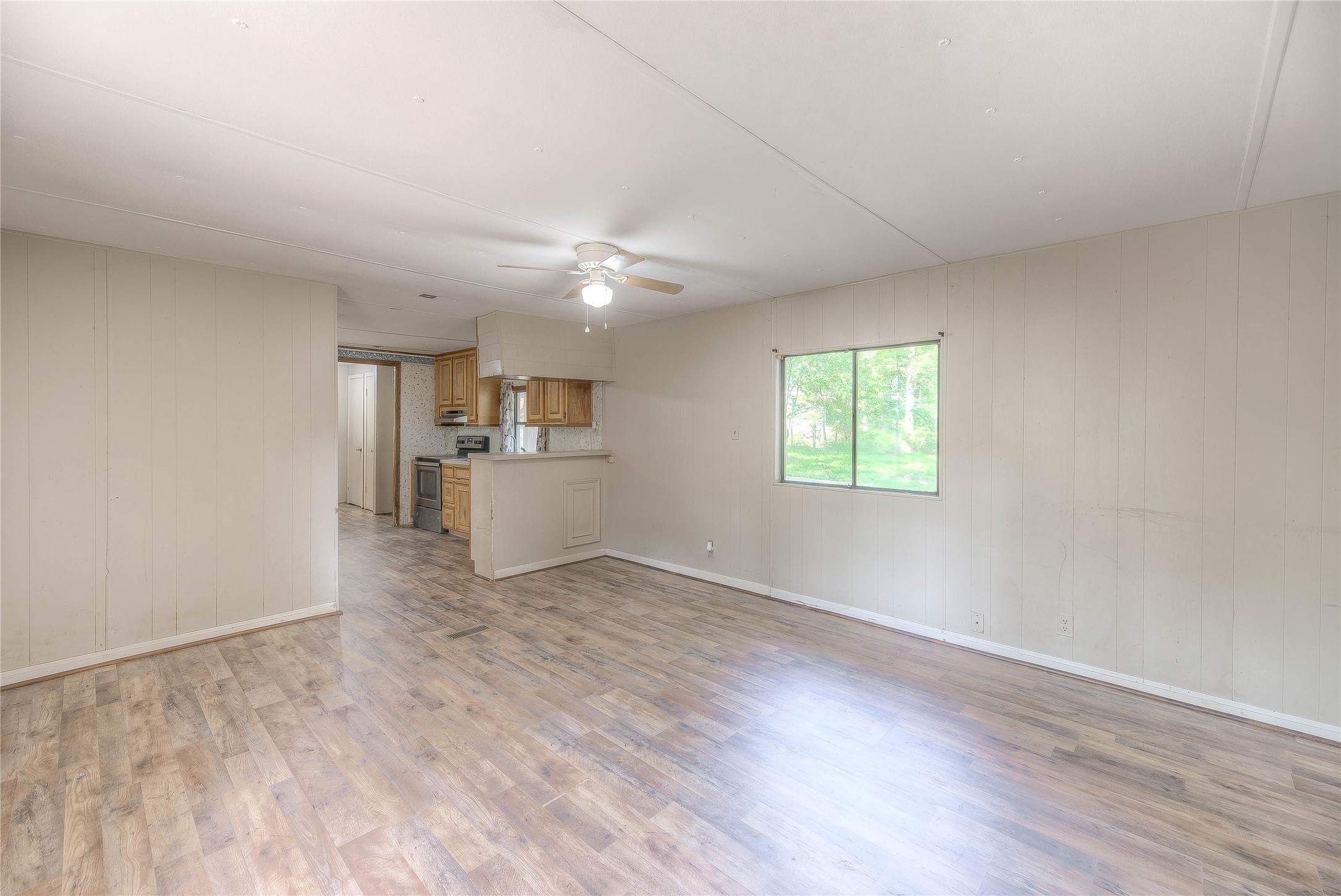 330 Oak Tree Drive Property Photo 8
