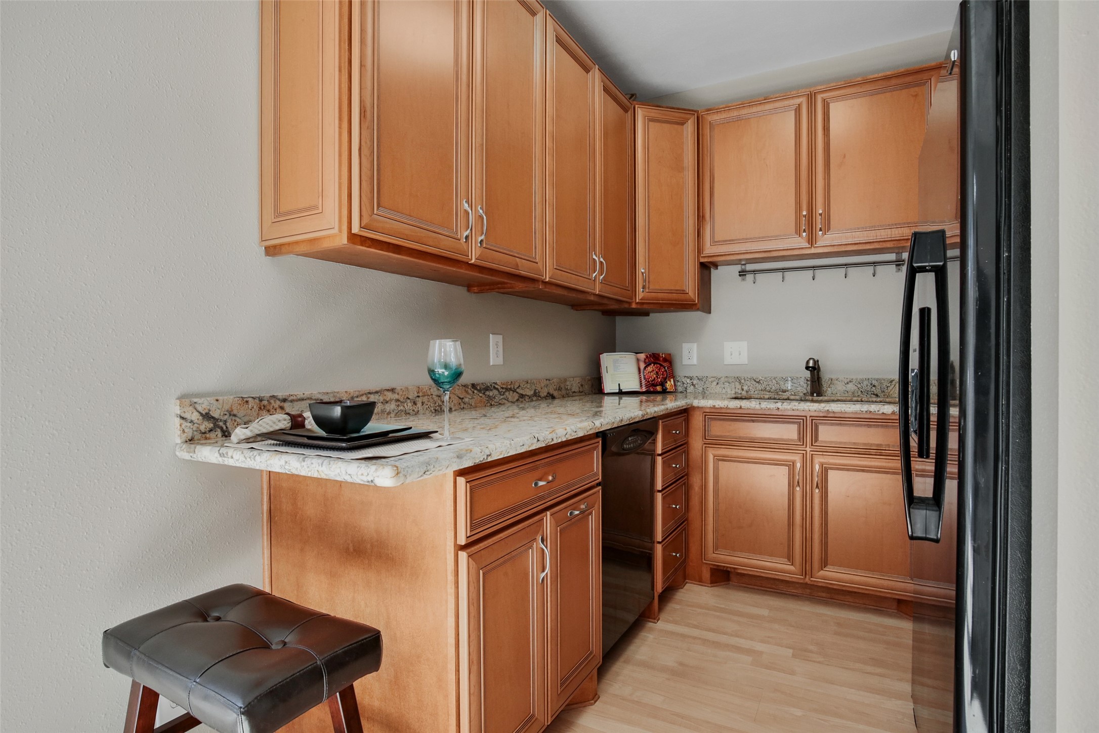 2100 Tanglewilde Street 665 Property Photo 5