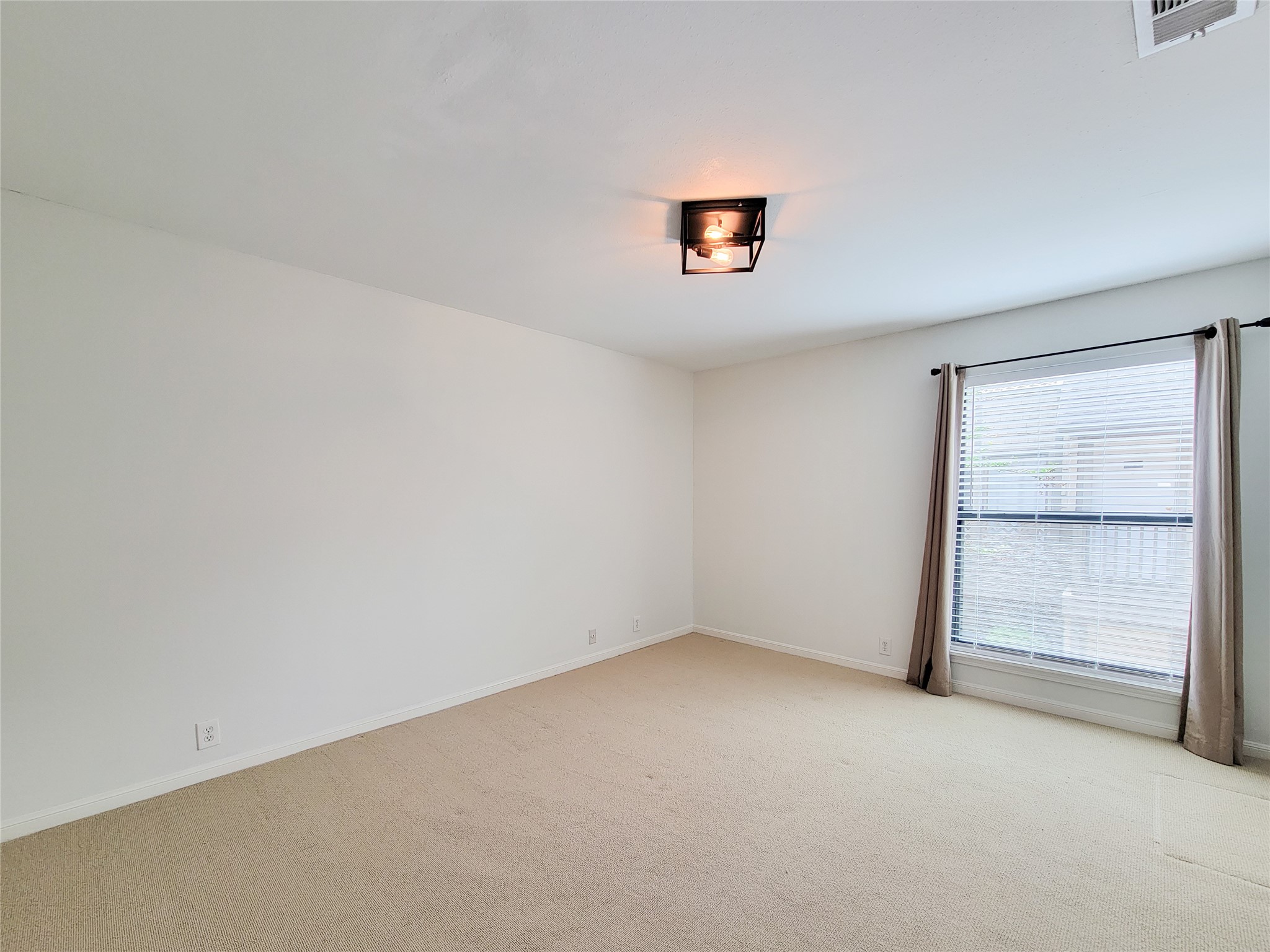2829 Timmons Lane 188 Property Photo 16