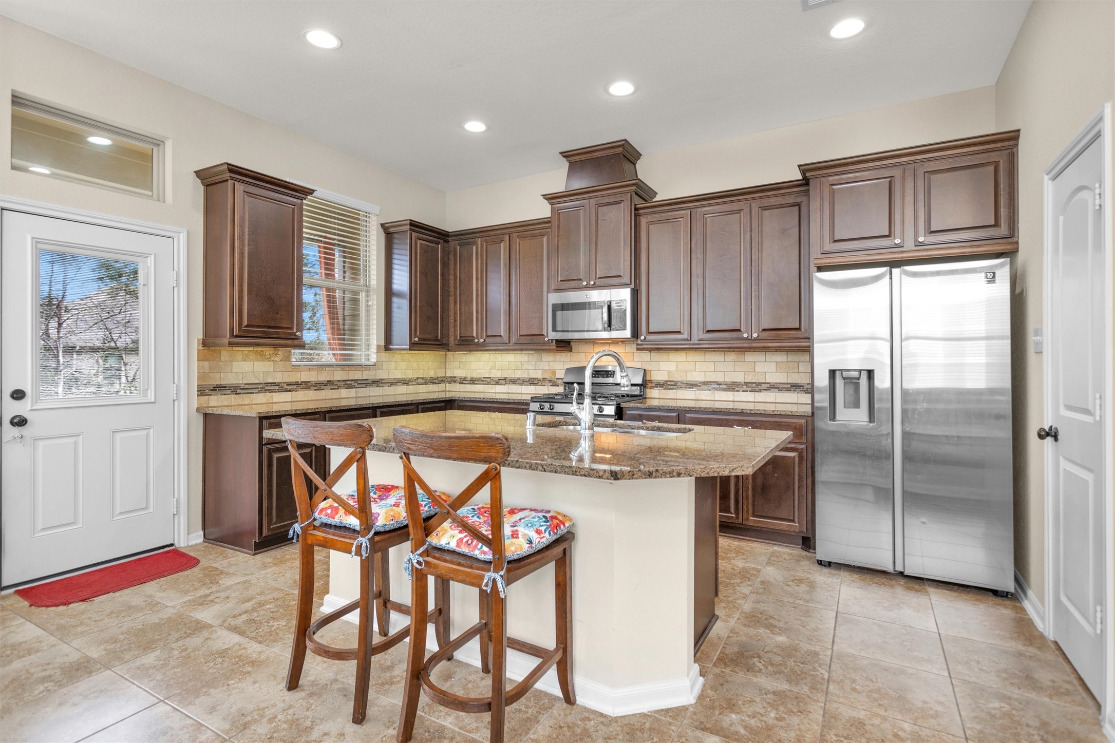150 Cheswood Forest Drive Property Photo 10