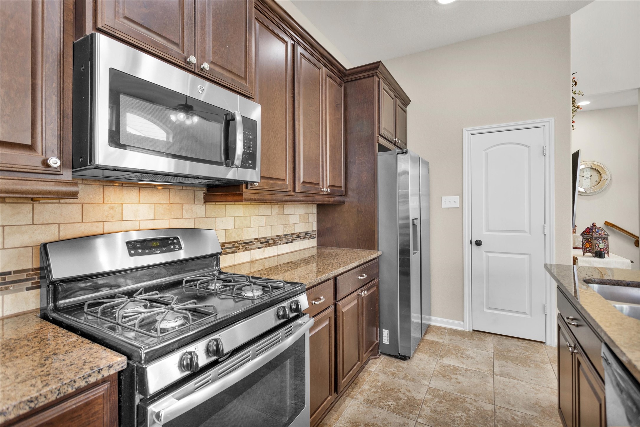 150 Cheswood Forest Drive Property Photo 13