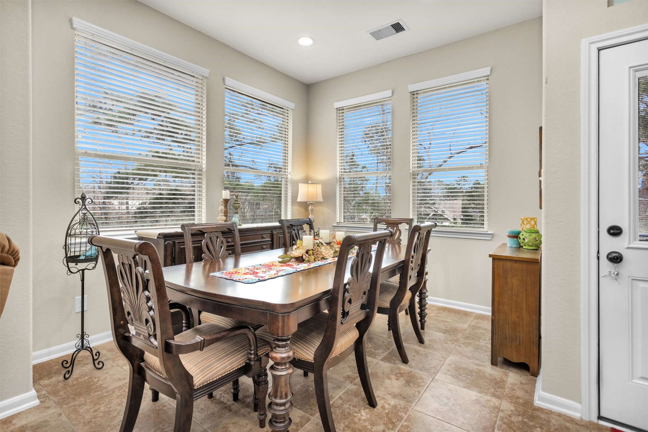 150 Cheswood Forest Drive Property Photo 15