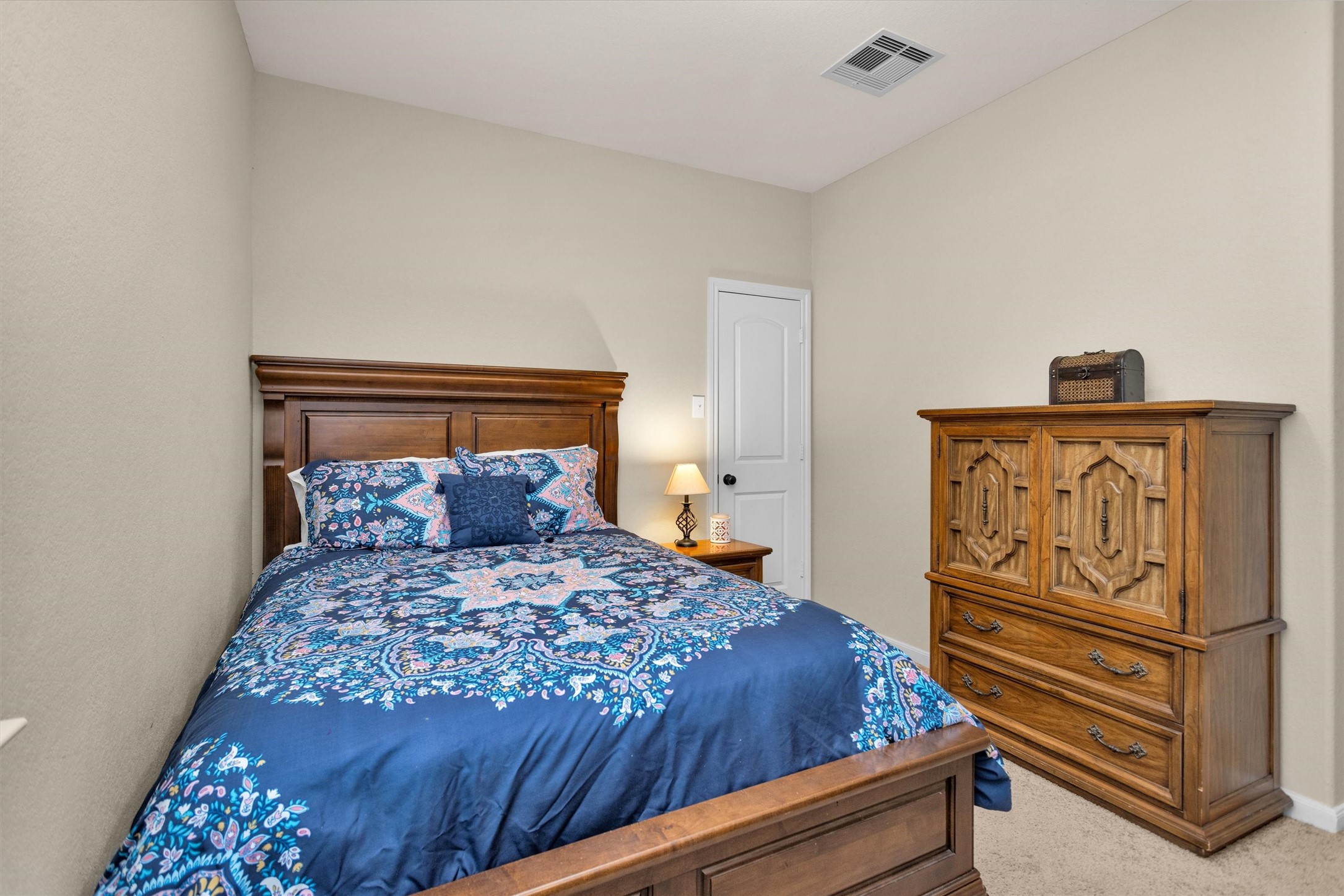 150 Cheswood Forest Drive Property Photo 32