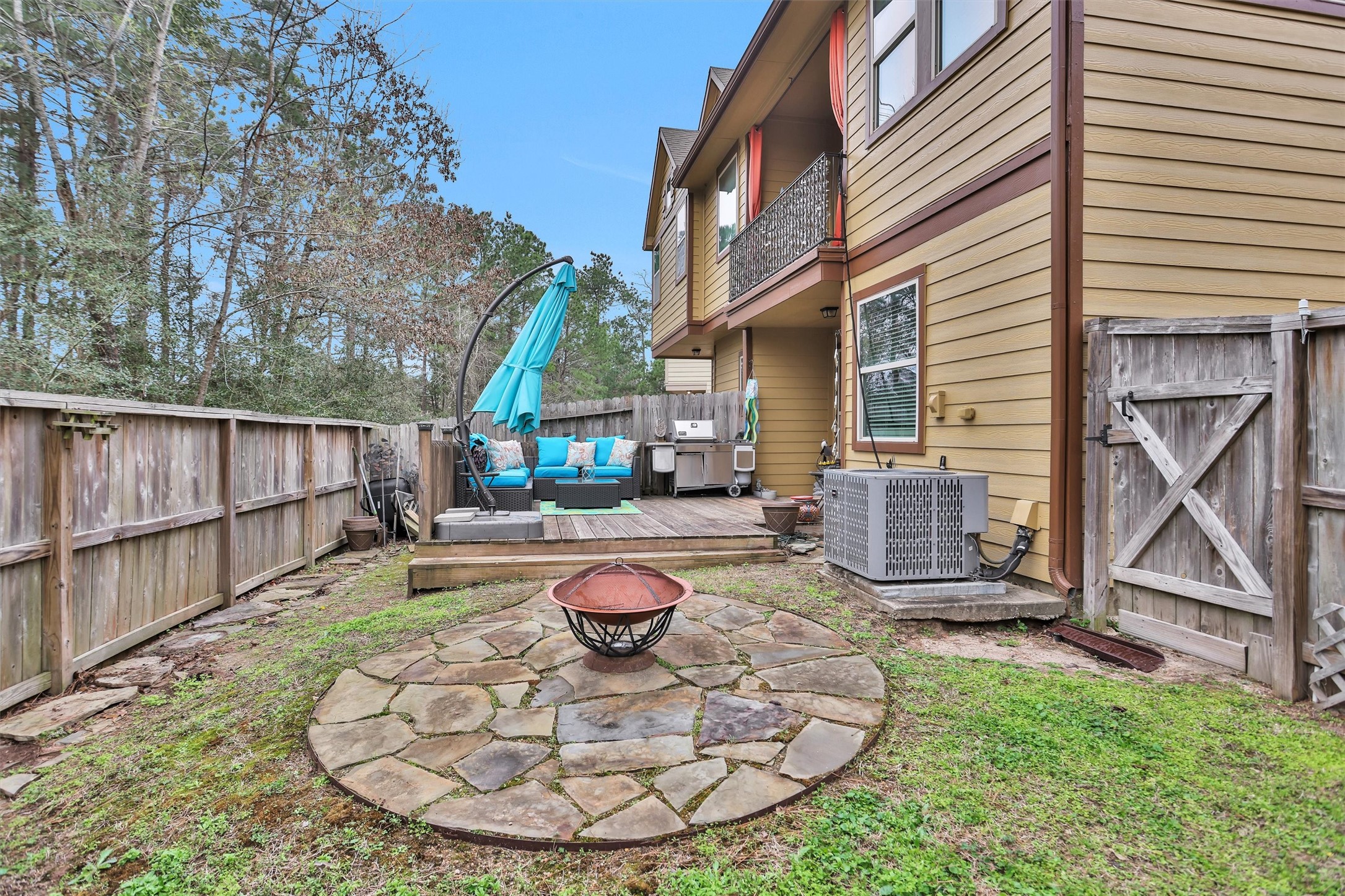 150 Cheswood Forest Drive Property Photo 39