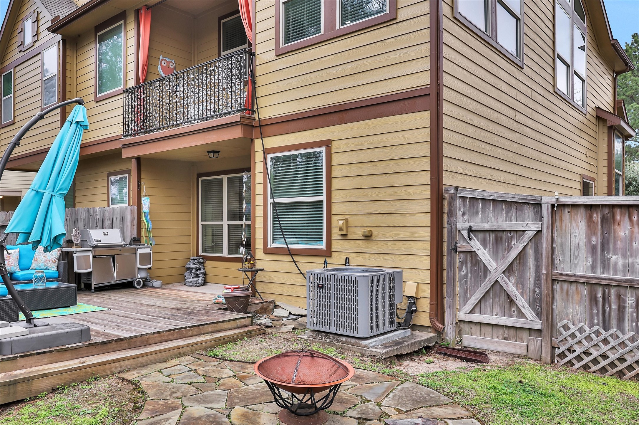 150 Cheswood Forest Drive Property Photo 40