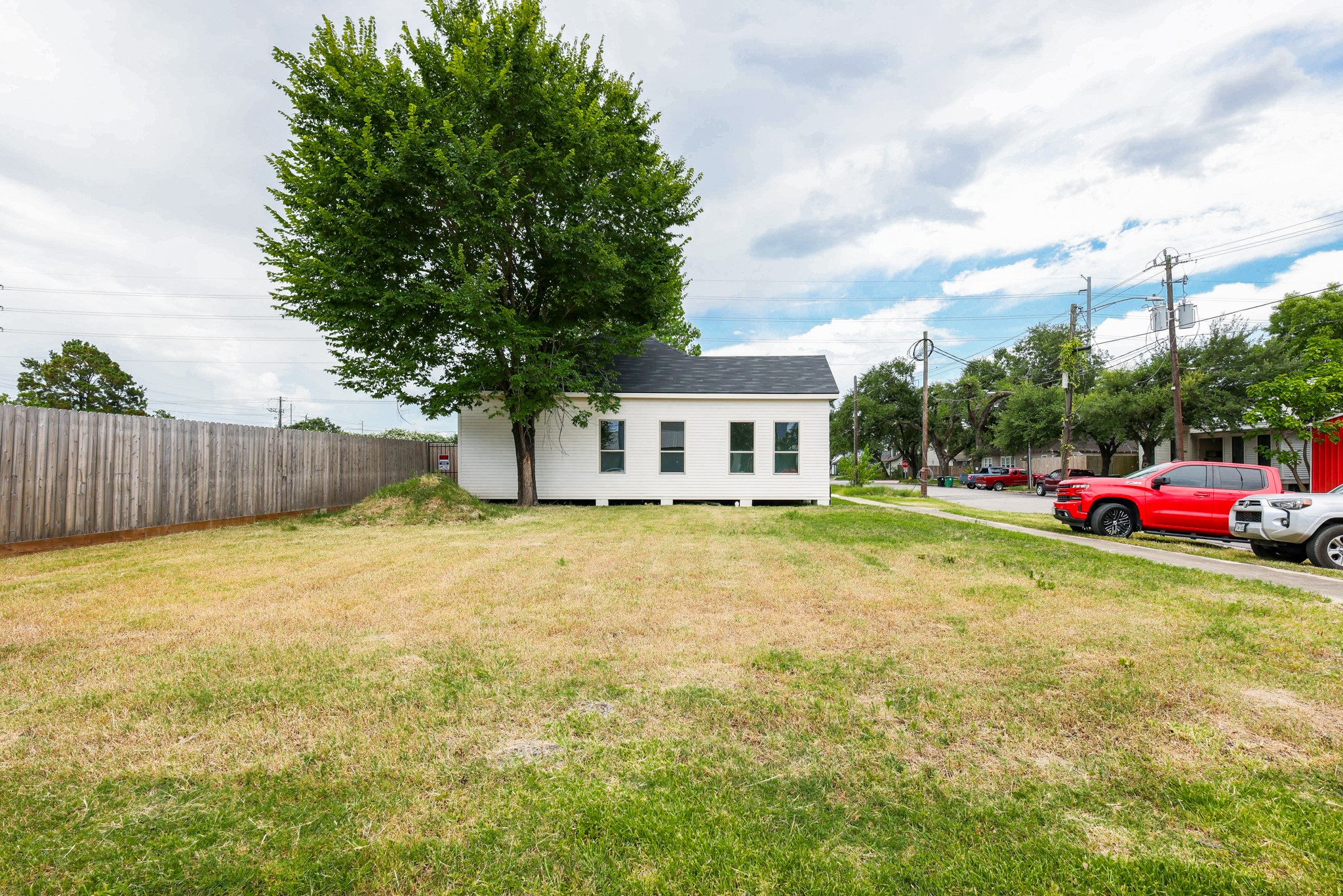 3407 Garrow Street Property Photo 19