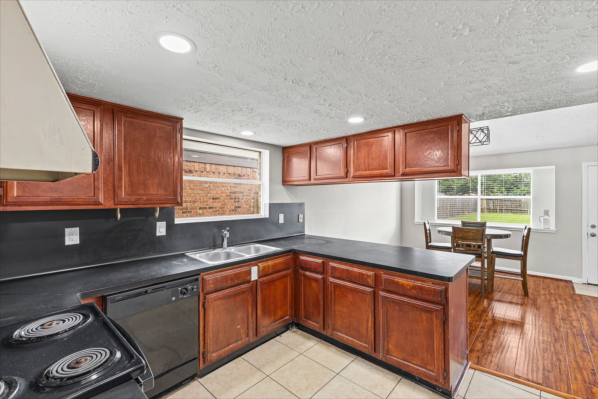 16723 Quail Meadow Drive Property Photo 11