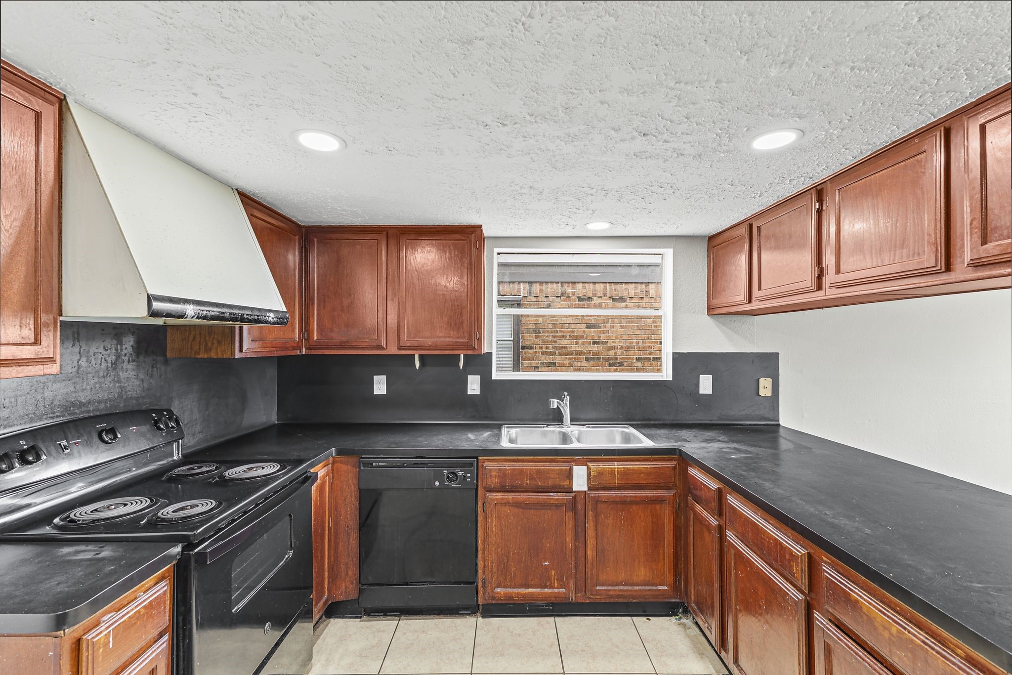 16723 Quail Meadow Drive Property Photo 12