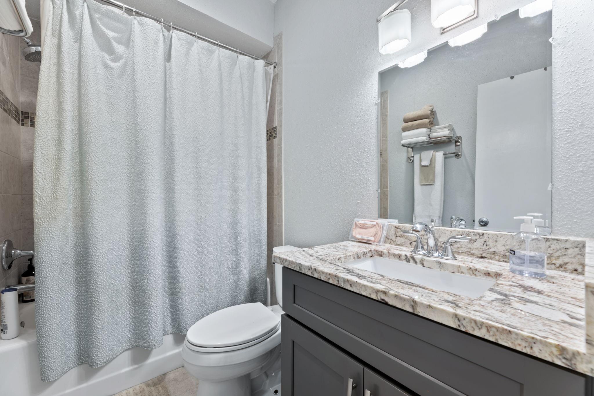 412 Drew St 3 Property Photo 16