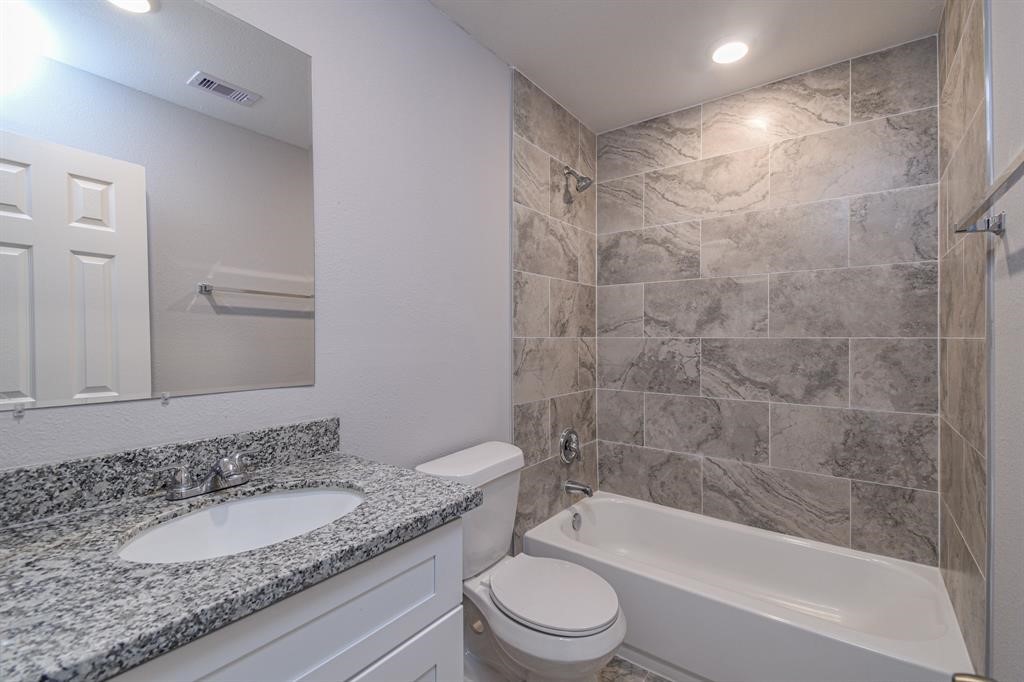 6008 Wedgefield Street A Property Photo 6
