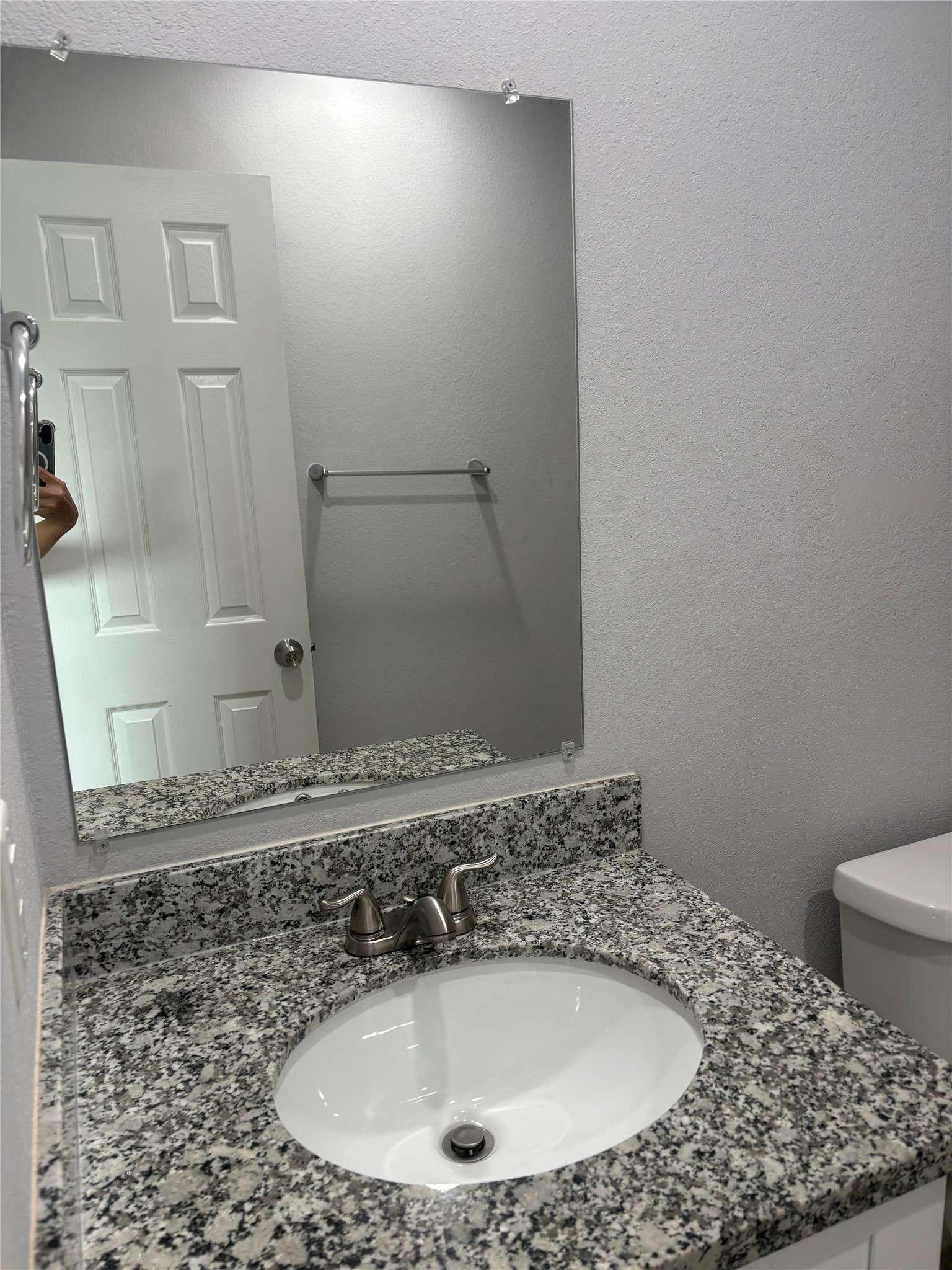 6619 Bacher Street B Property Photo 9